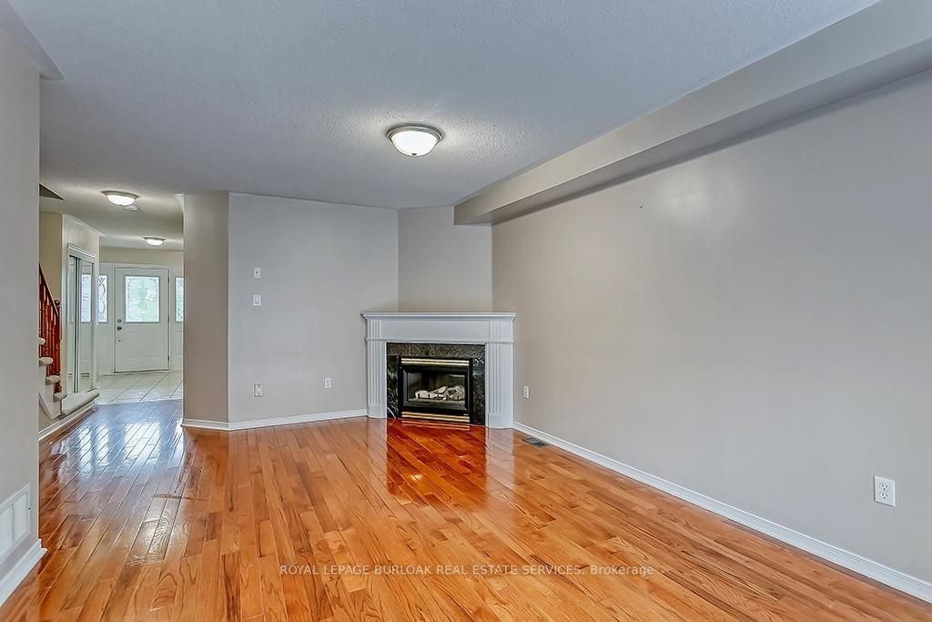 5104 Falconcrest Dr Property Photo 5