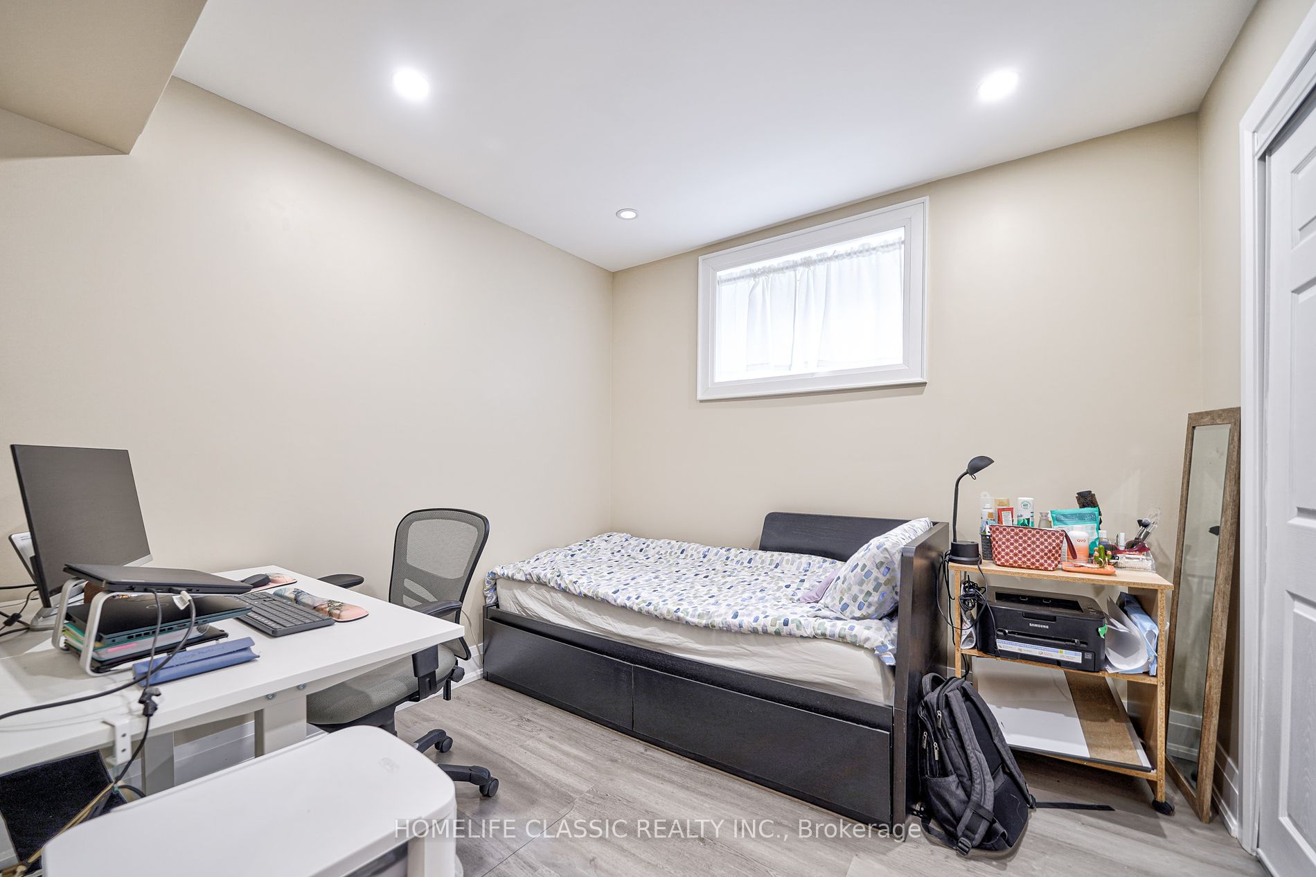 14 Stephen Dr Property Photo 14