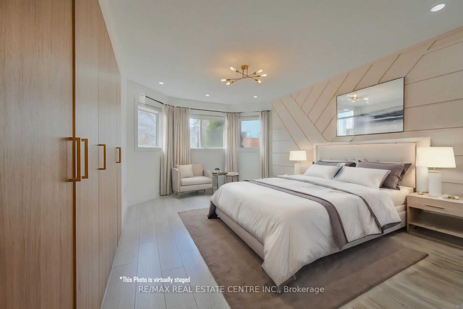 52 Fletchers Creek Blvd Property Photo 15