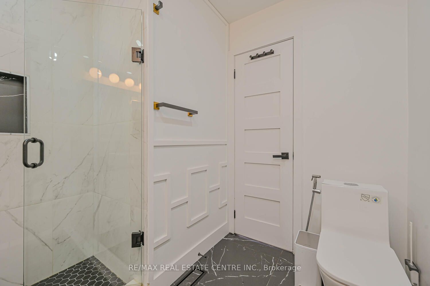 52 Fletchers Creek Blvd Property Photo 20