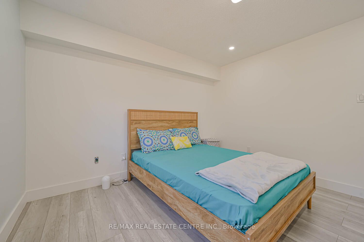 52 Fletchers Creek Blvd Property Photo 22