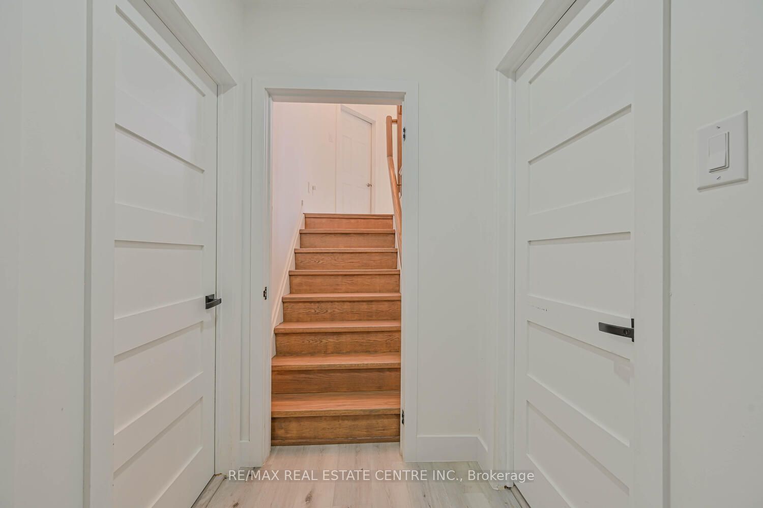 52 Fletchers Creek Blvd Property Photo 25
