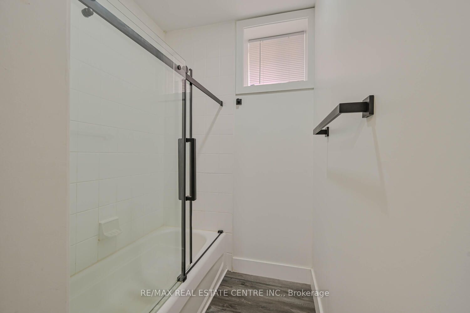 52 Fletchers Creek Blvd Property Photo 36