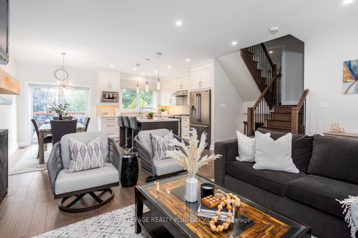 659 Trafford Cres Property Photo 15