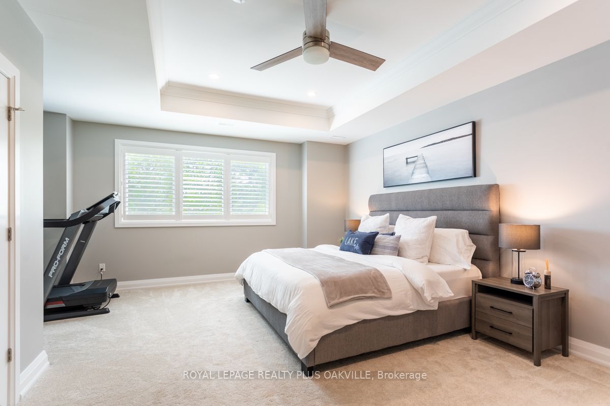 659 Trafford Cres Property Photo 18