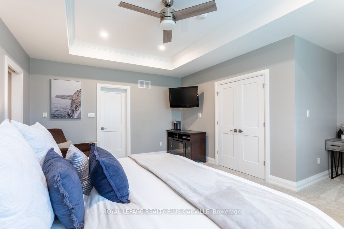 659 Trafford Cres Property Photo 19