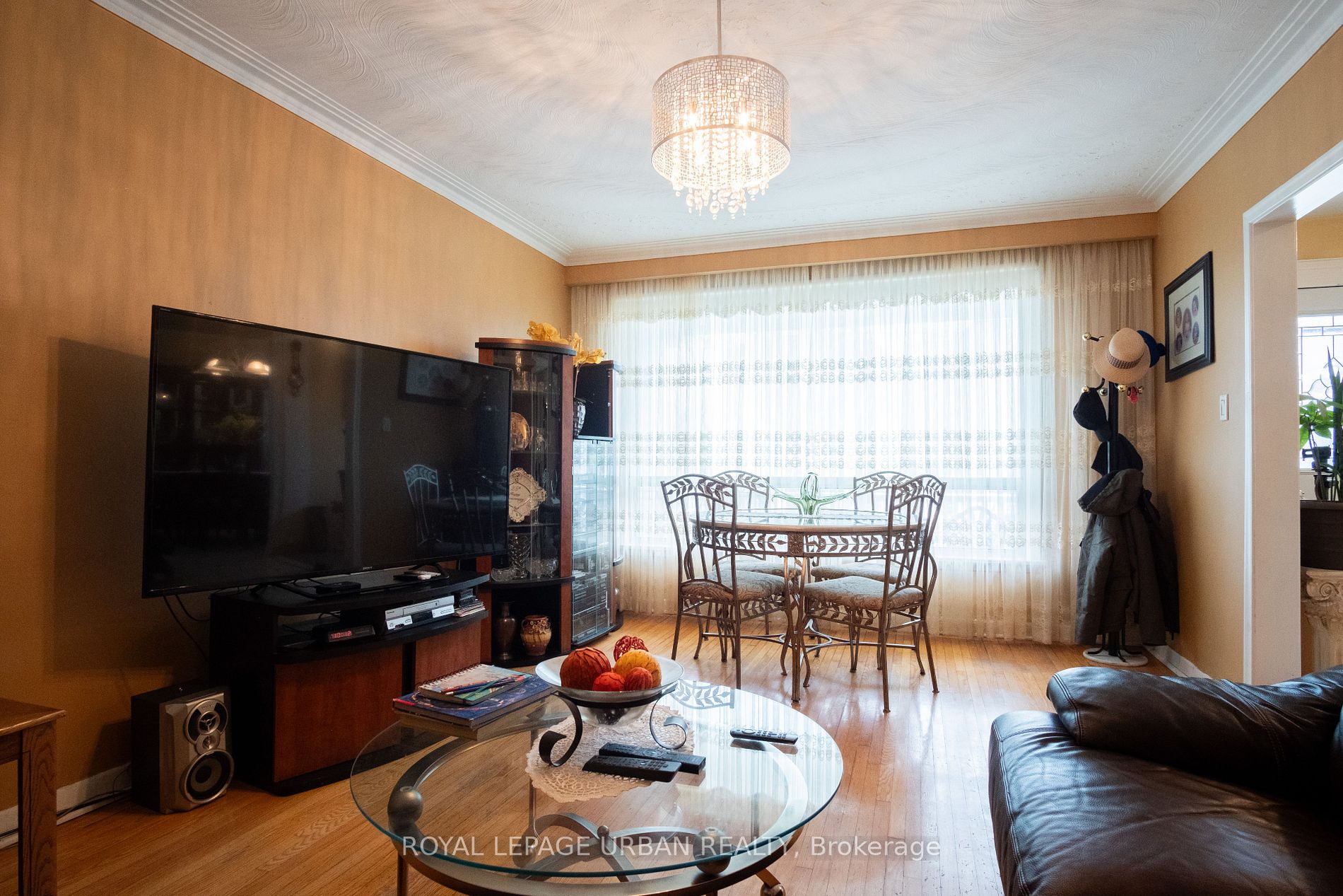 99 Falstaff Ave Property Photo 8