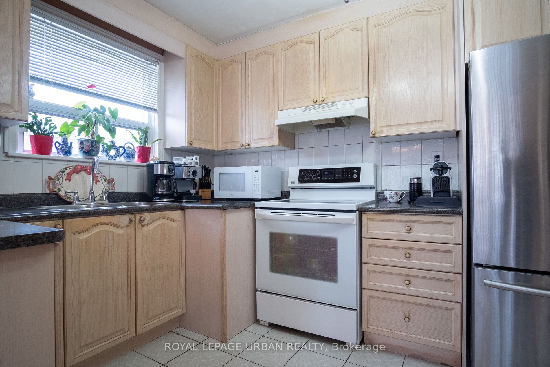 99 Falstaff Ave Property Photo 13