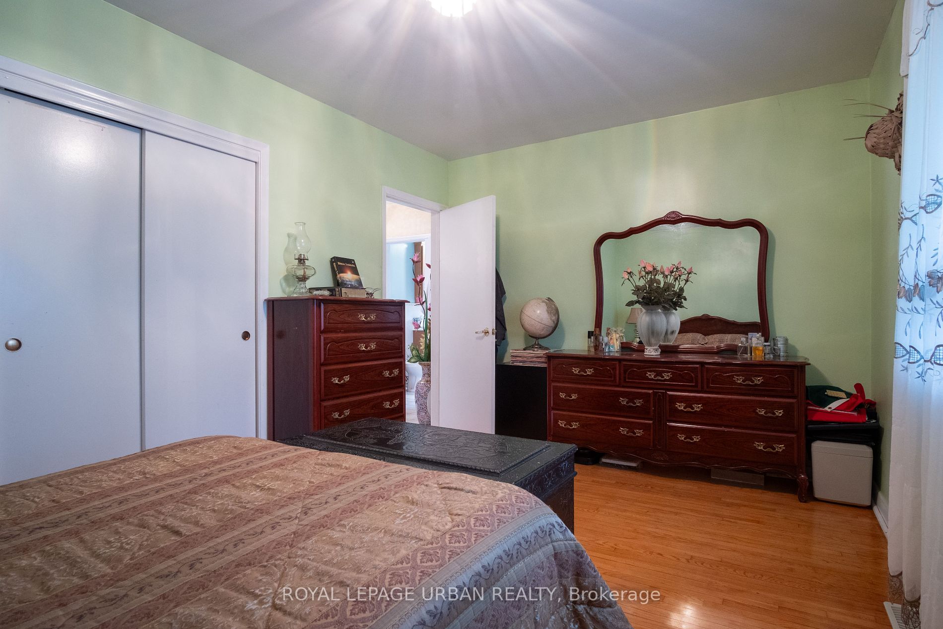 99 Falstaff Ave Property Photo 19