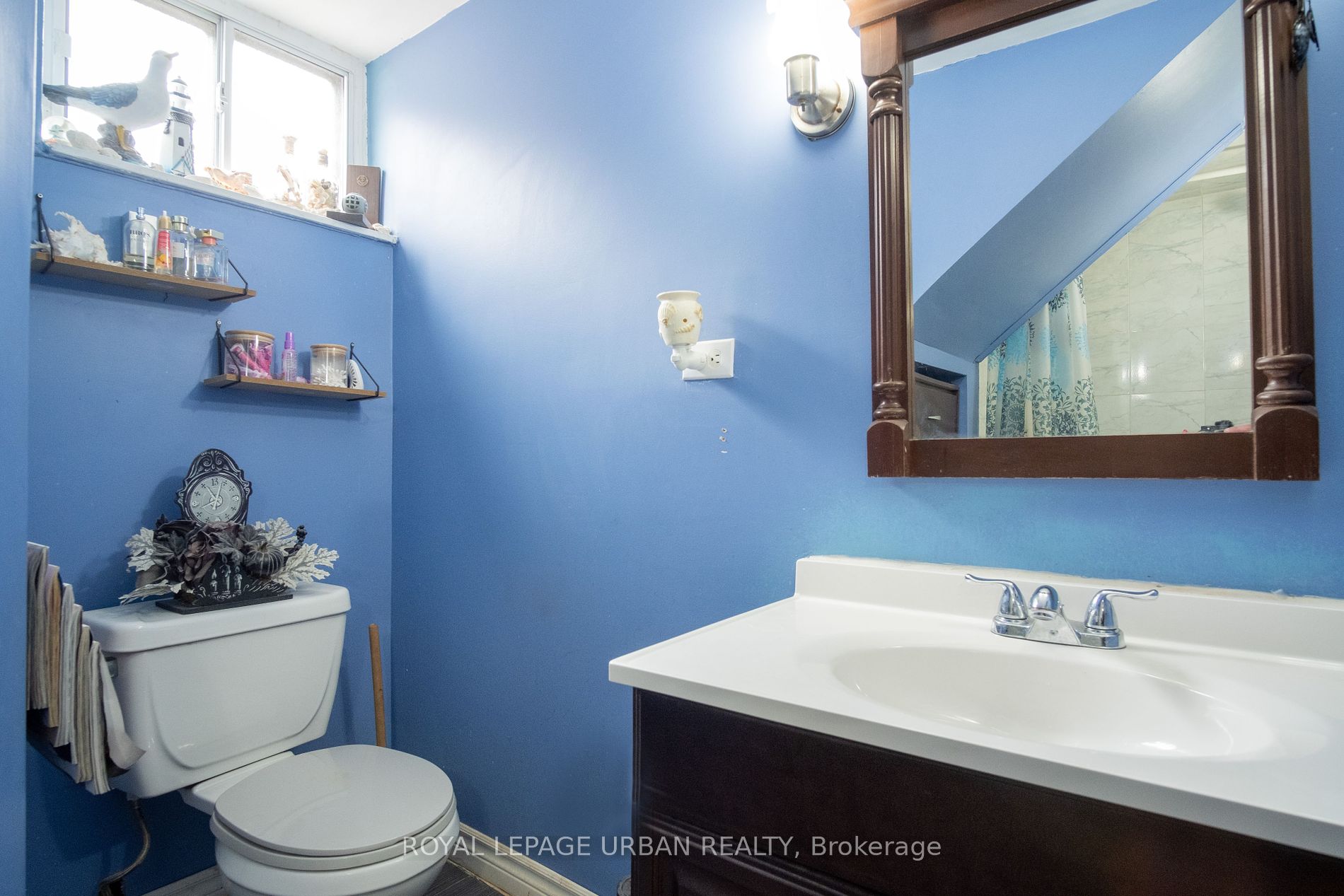 99 Falstaff Ave Property Photo 33