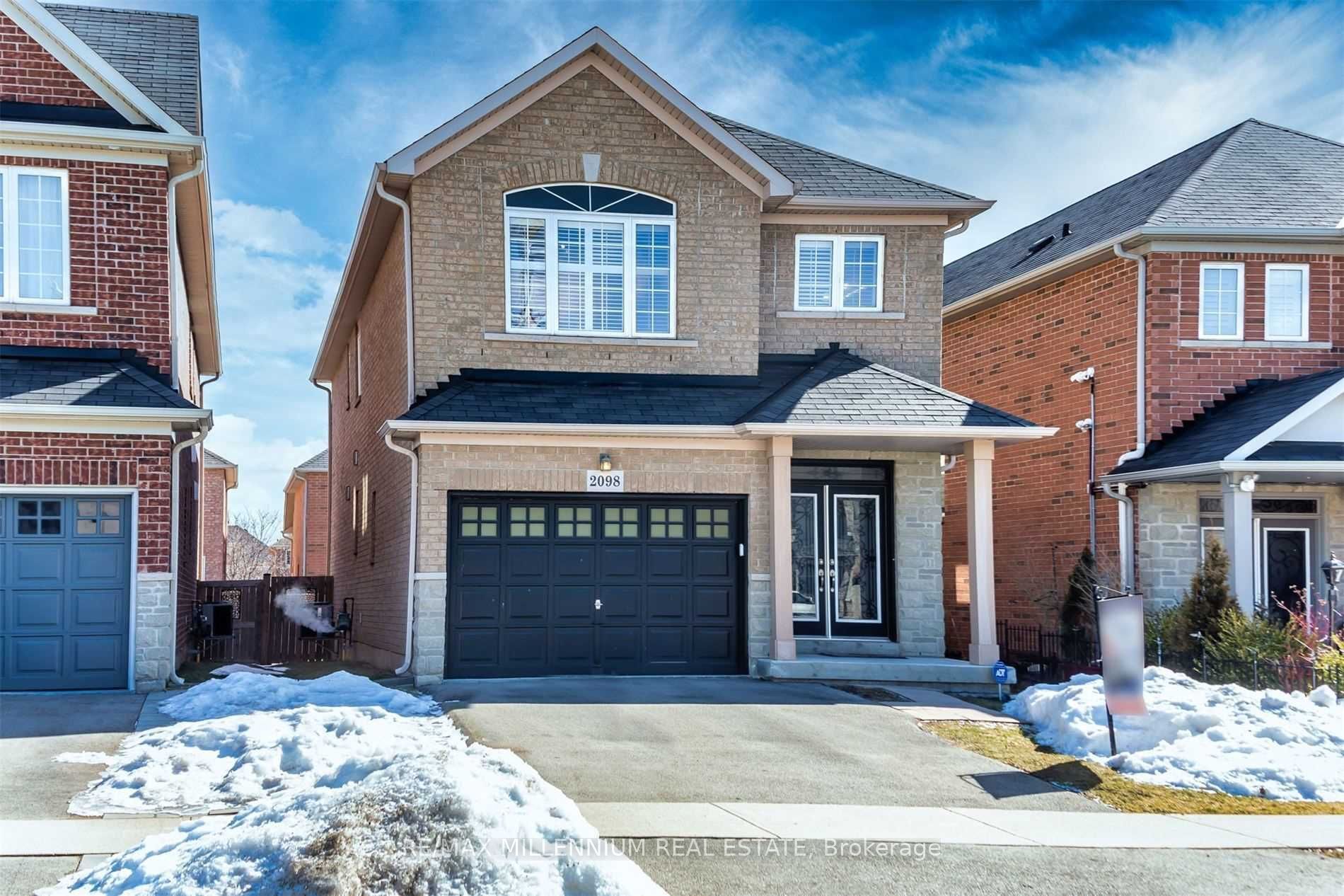 2098 Tovell Dr Property Photo 1