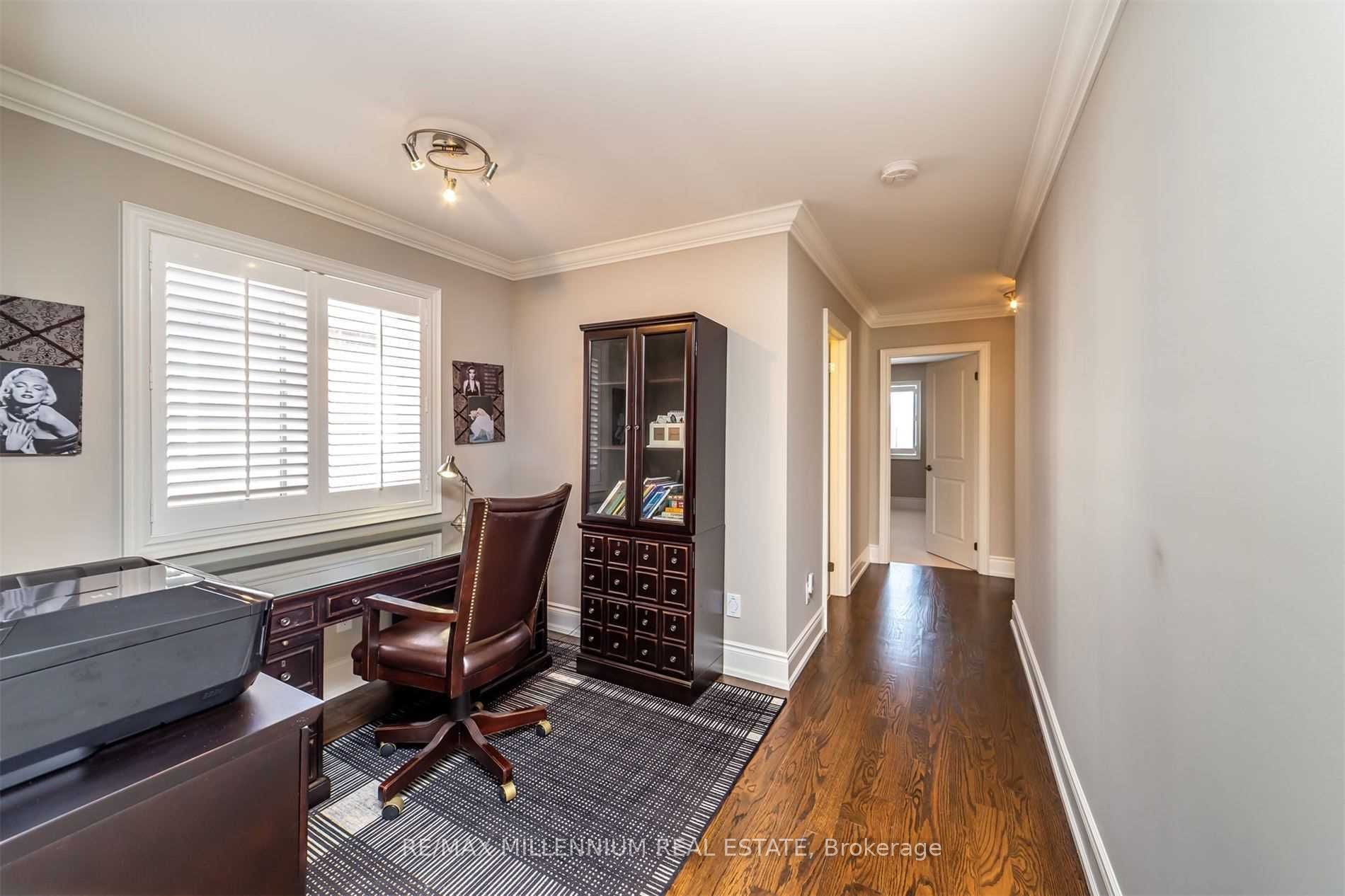 2098 Tovell Dr Property Photo 21