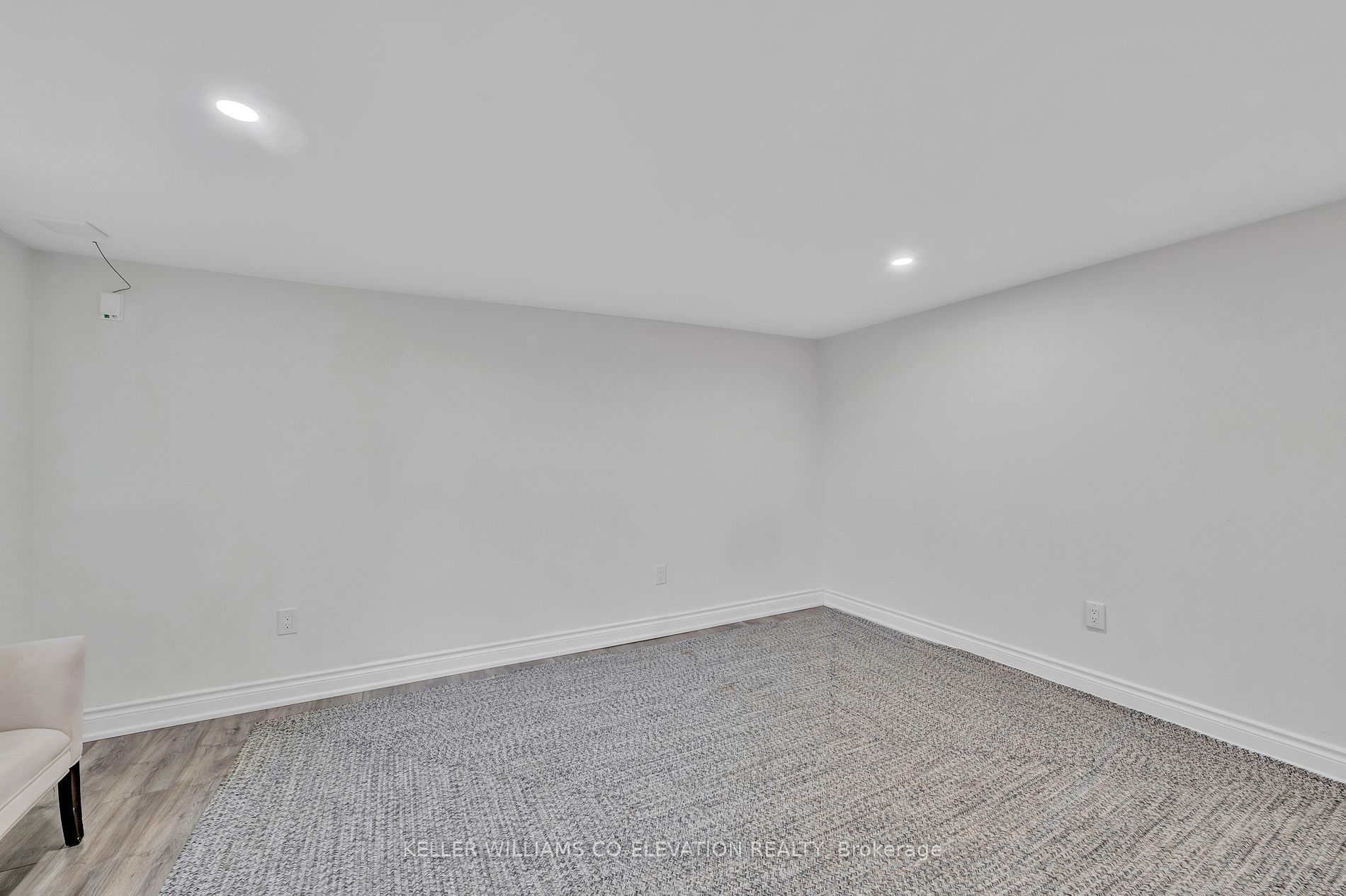 15 Shadowbrook Dr Property Photo 6