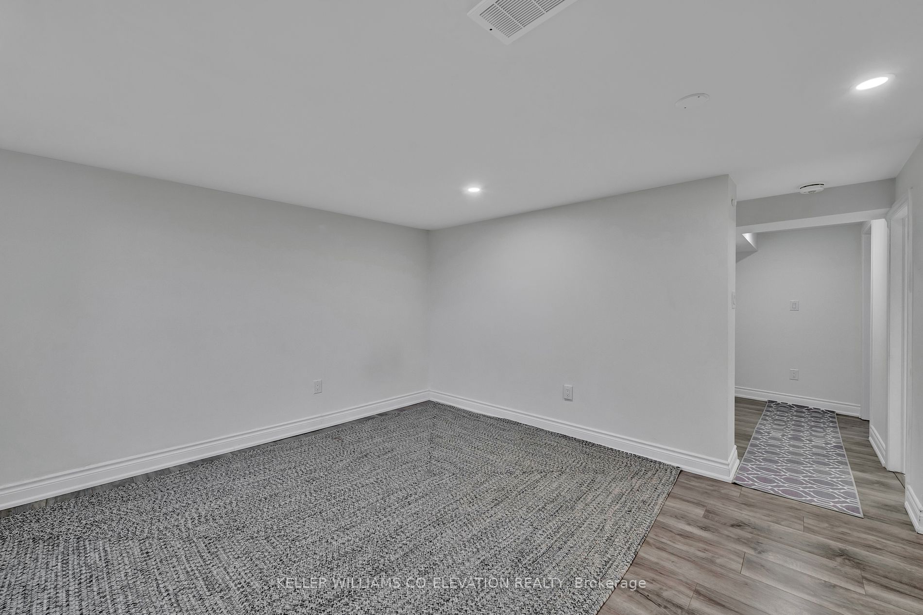 15 Shadowbrook Dr Property Photo 10