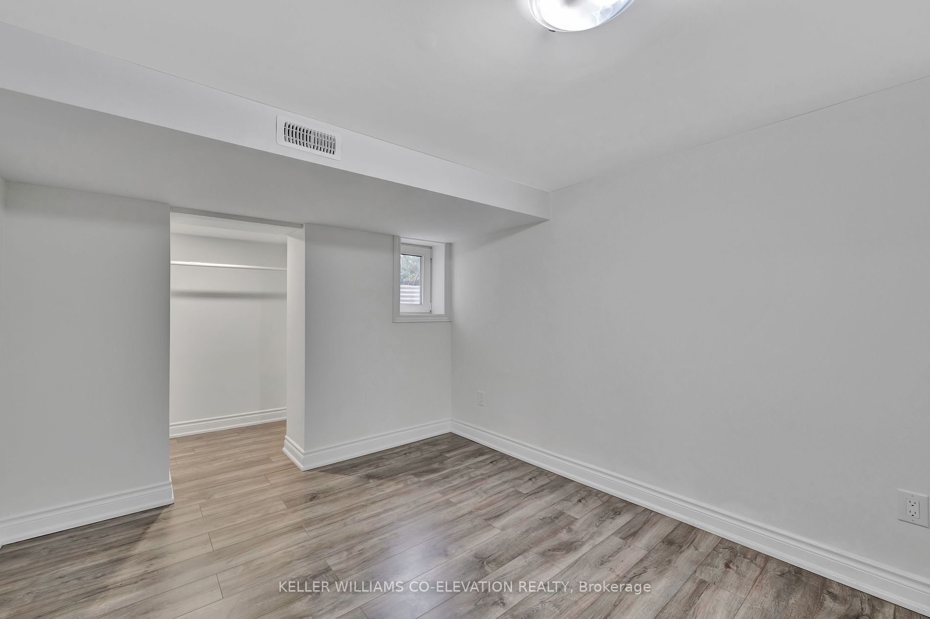 15 Shadowbrook Dr Property Photo 27