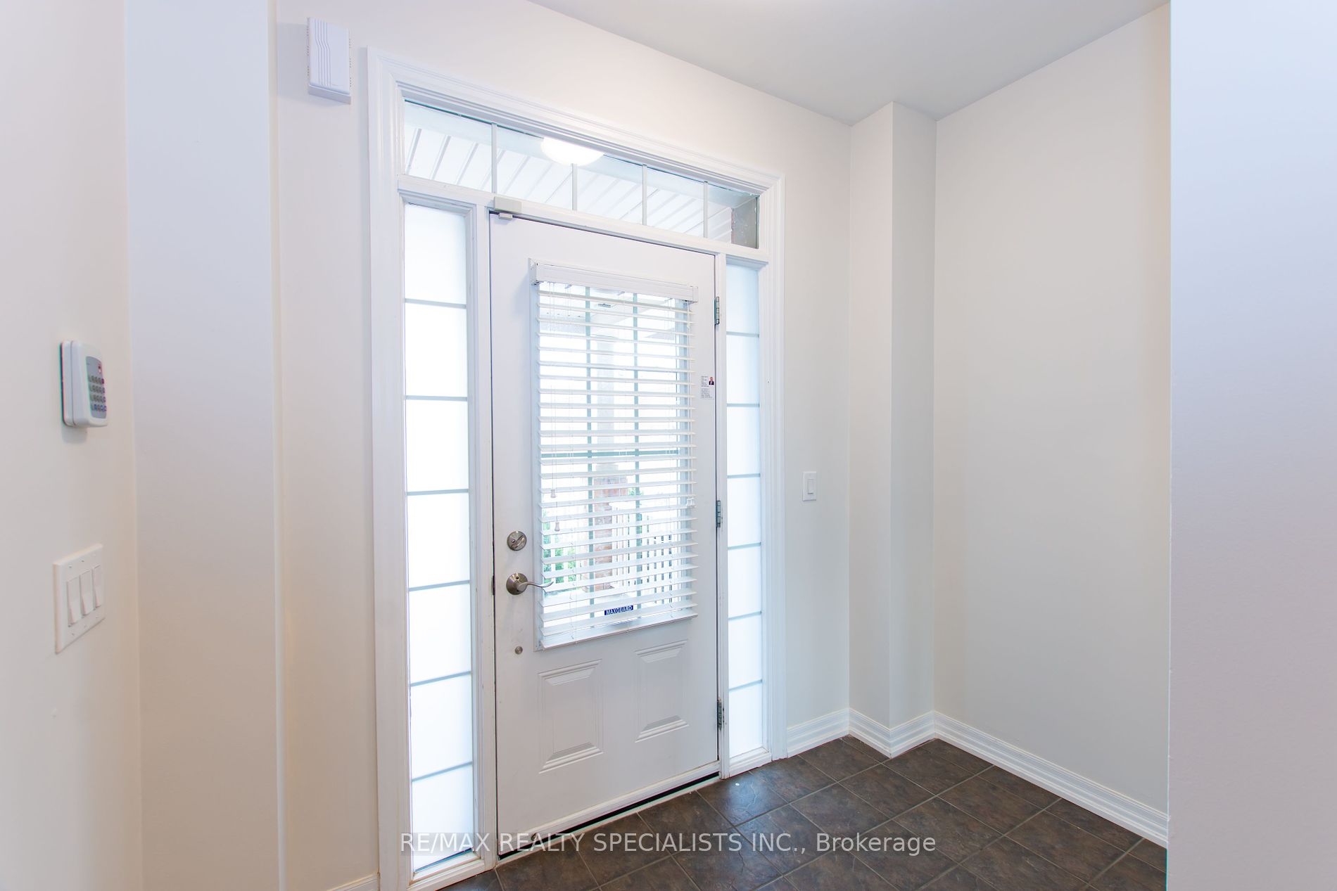 46 Whitmer St Property Photo 4