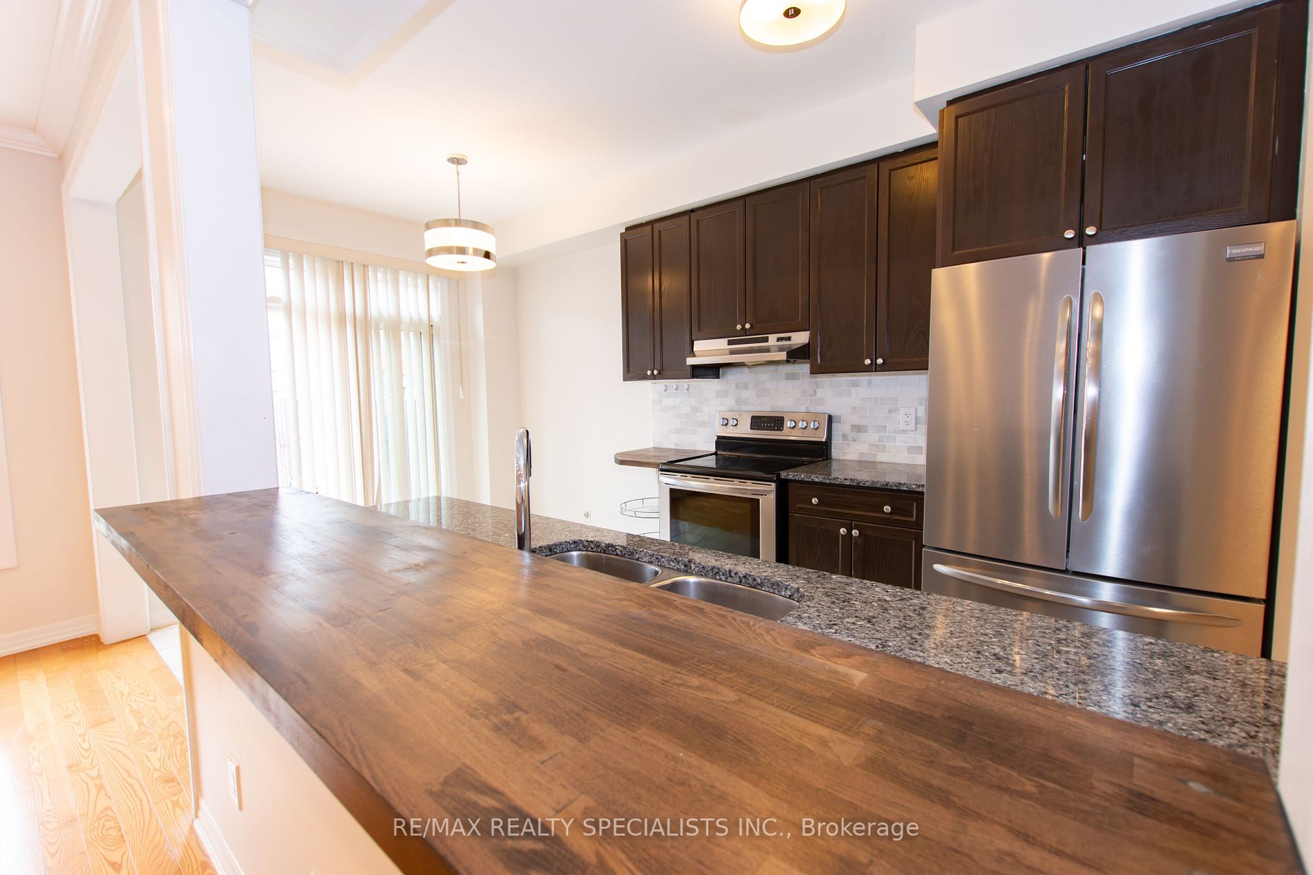 46 Whitmer St Property Photo 8