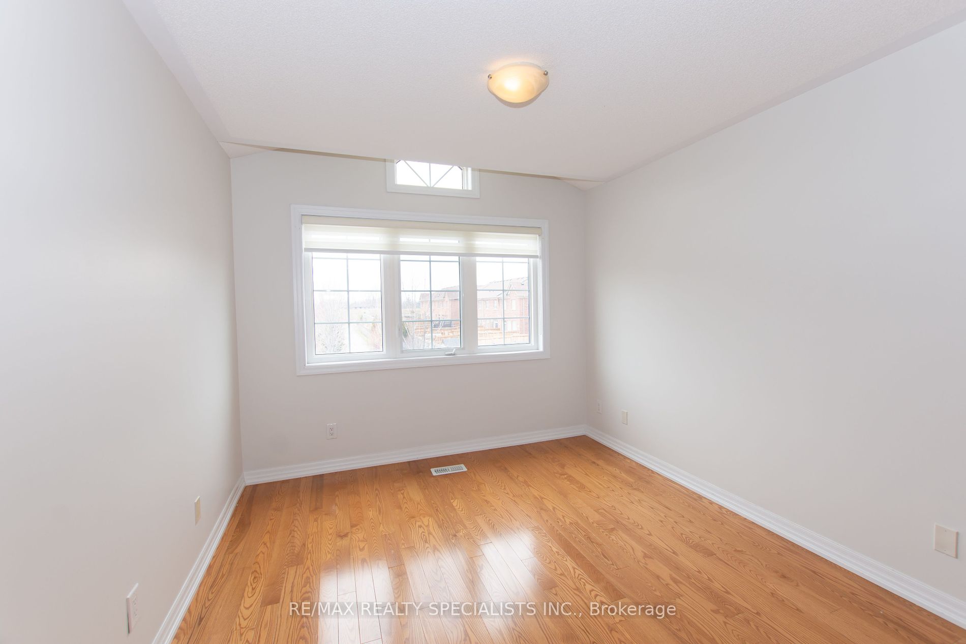 46 Whitmer St Property Photo 23