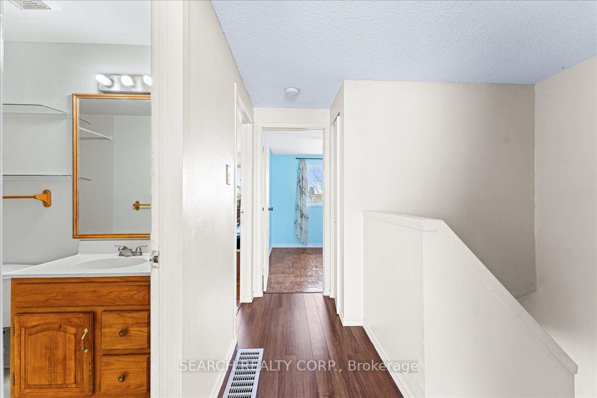 6204 Townwood Crt Property Photo 14