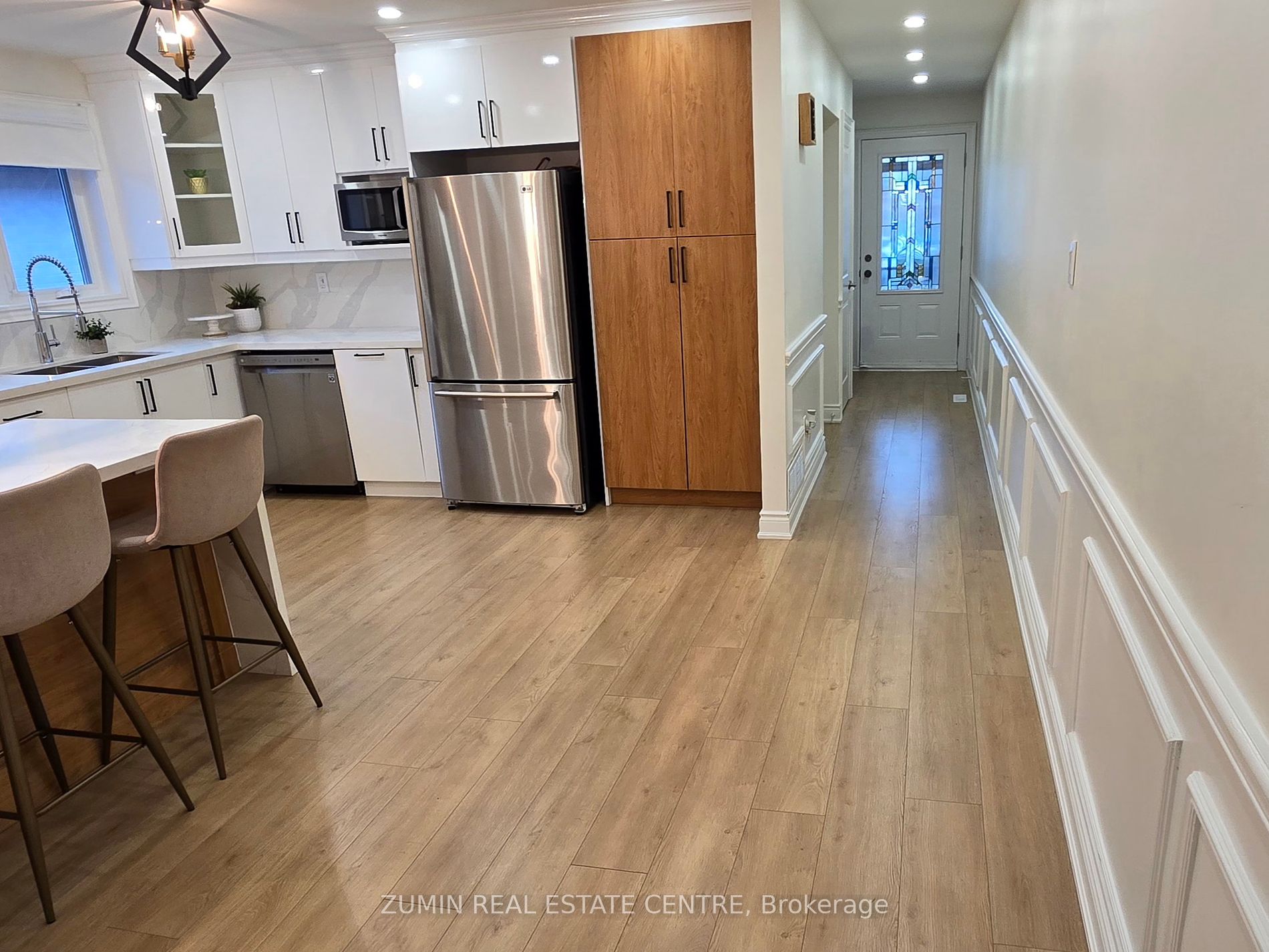 1027 Caven St Property Photo 11