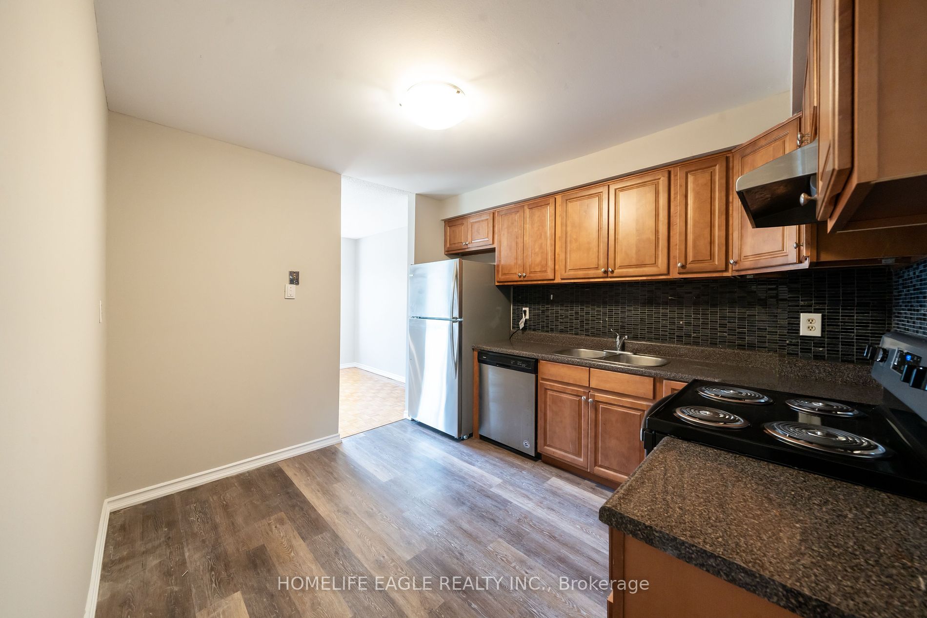 1237 White Oaks Blvd 1237 Property Photo 12
