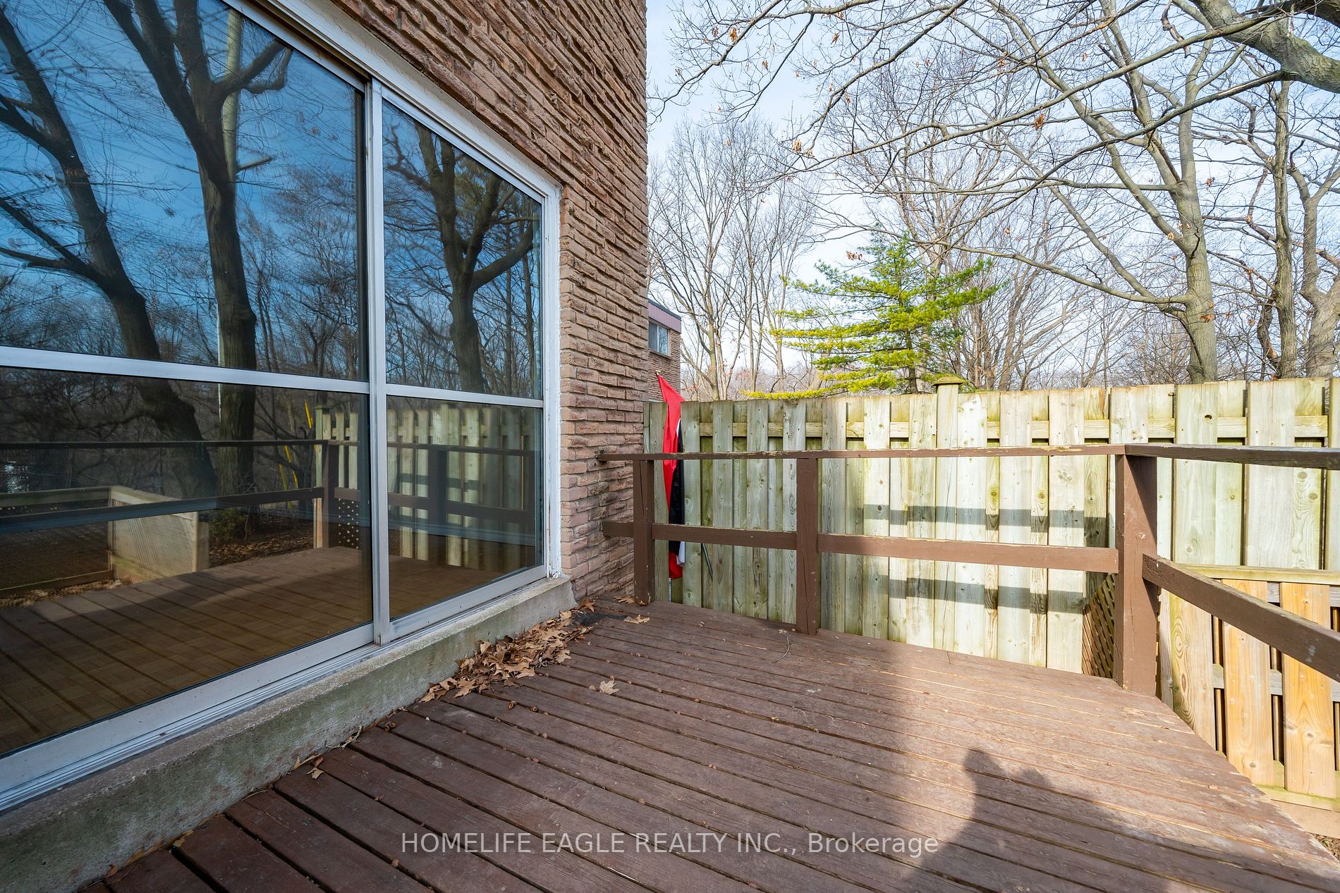 1237 White Oaks Blvd 1237 Property Photo 20