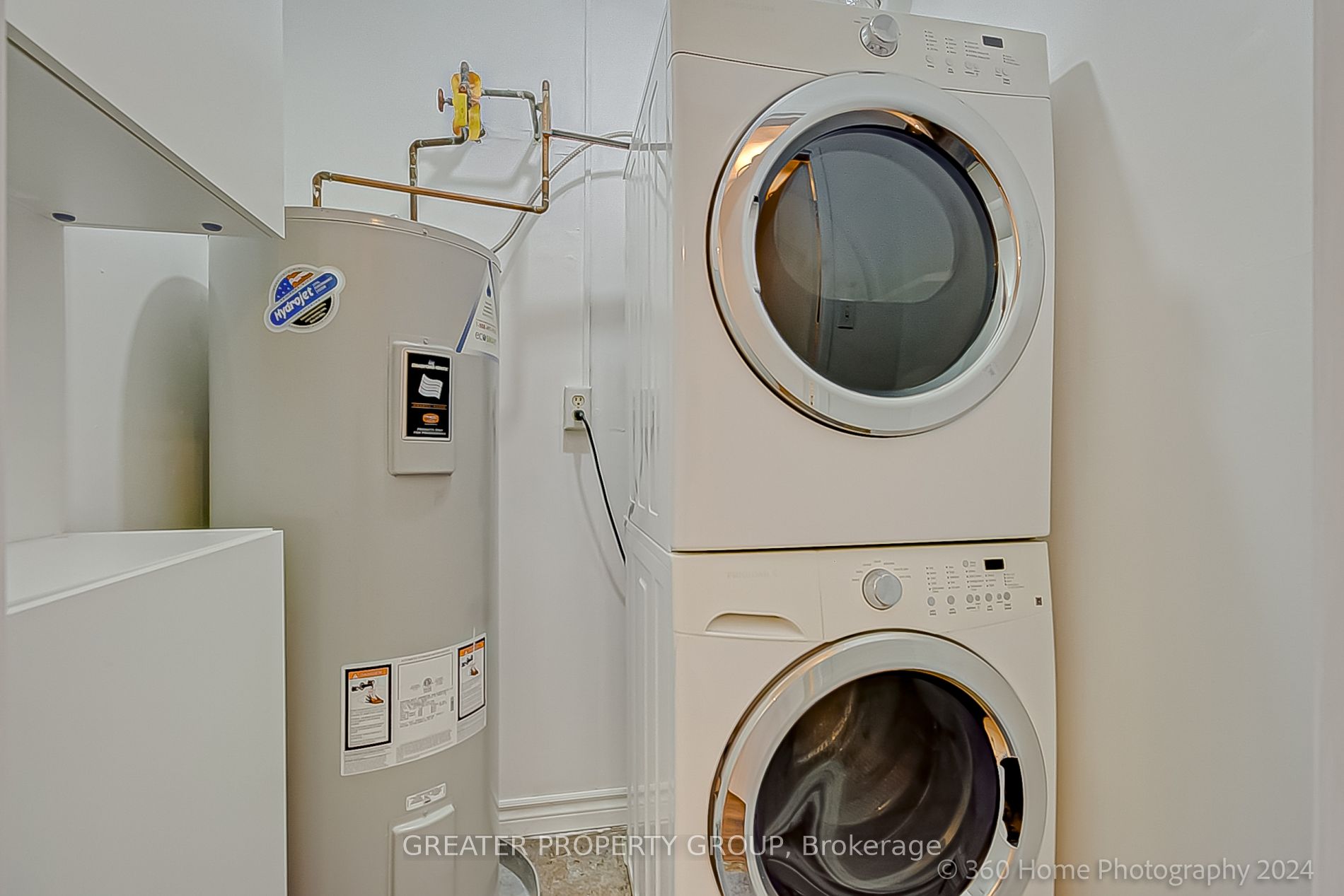 1030 Falgarwood Dr 40 Property Photo 10