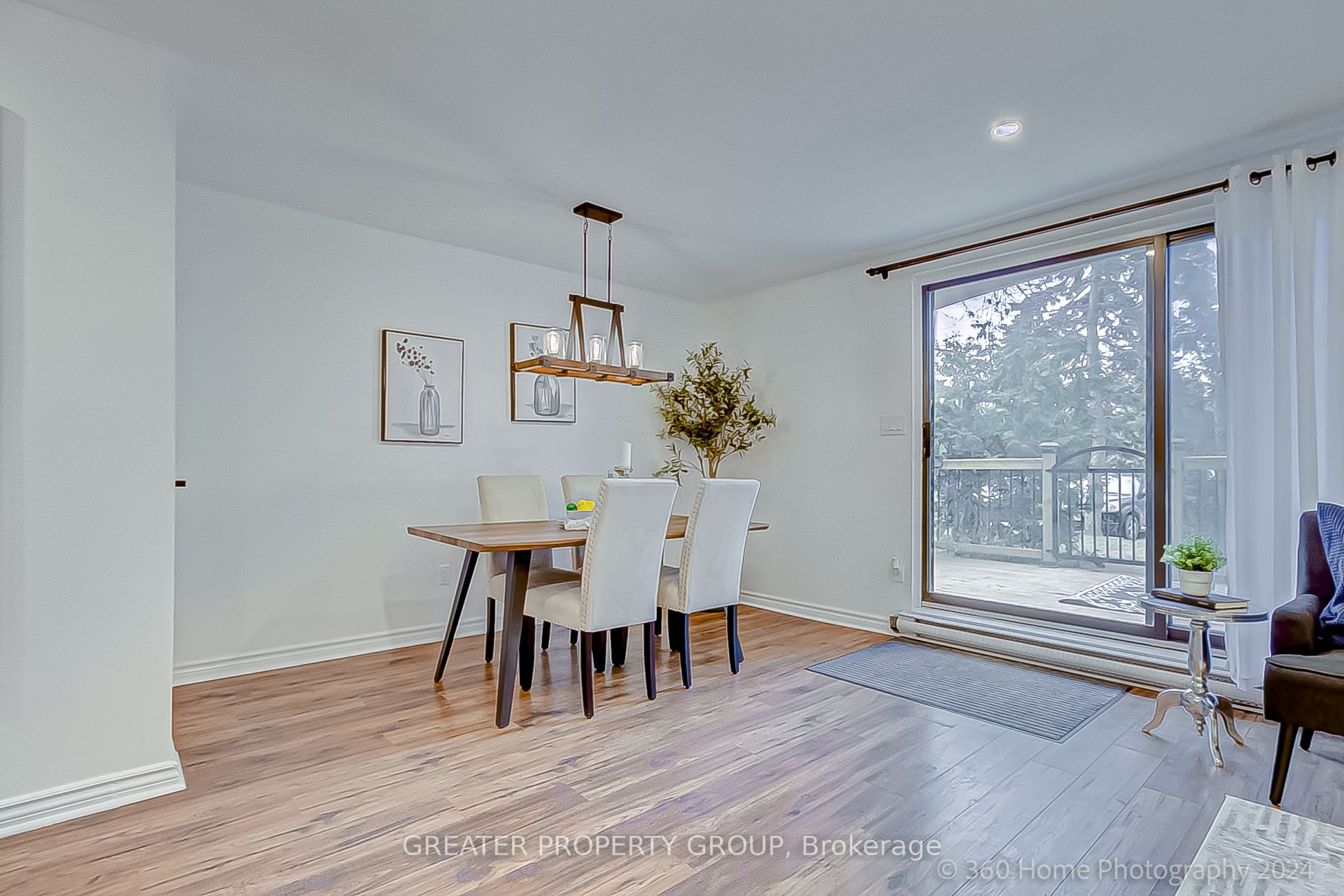 1030 Falgarwood Dr 40 Property Photo 18