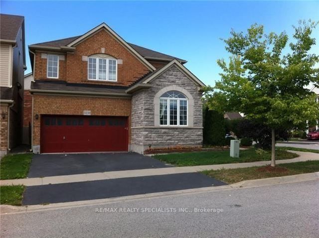 3239 Munson Cres Property Photo 2