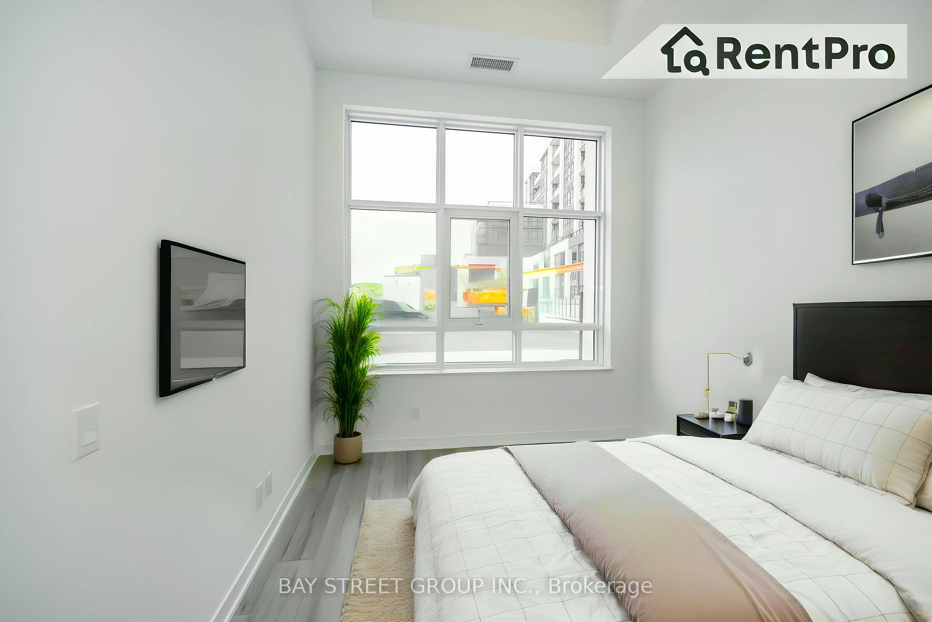 405 Dundas St W 20 Property Photo 19