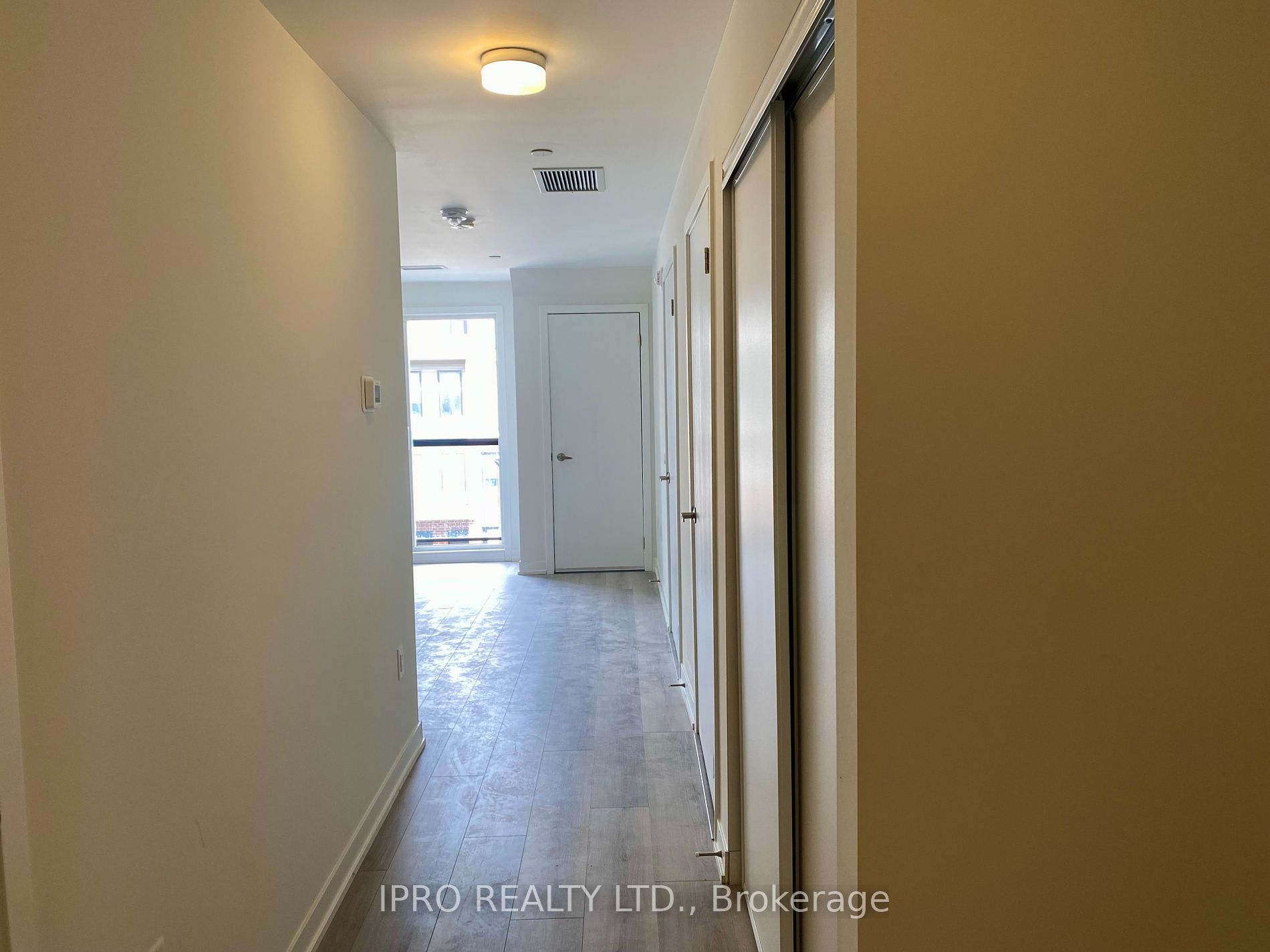 3401 Ridgeway Dr 304 Property Photo 14