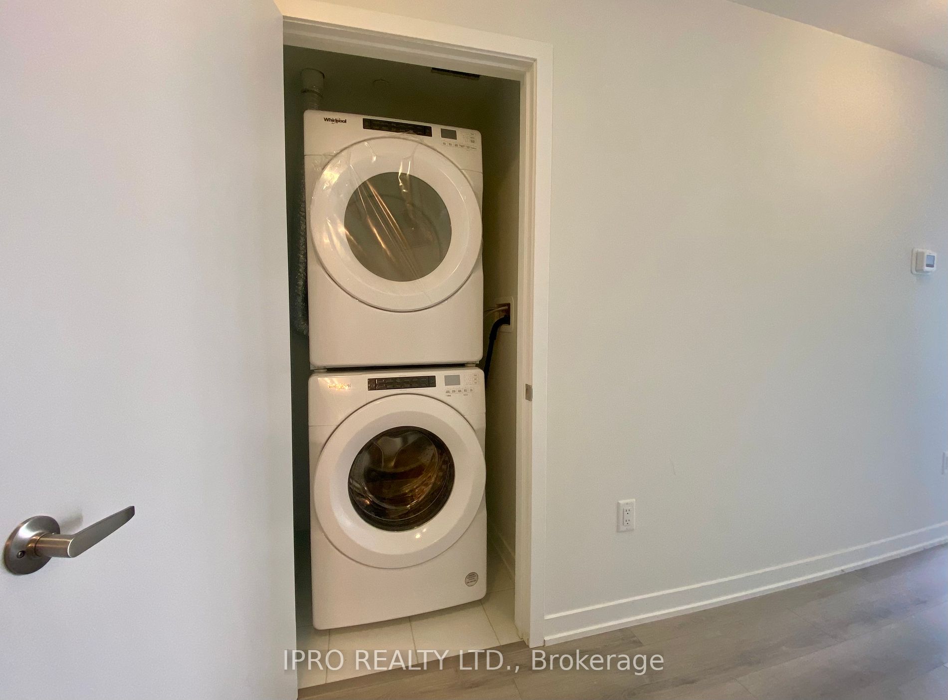 3401 Ridgeway Dr 304 Property Photo 15