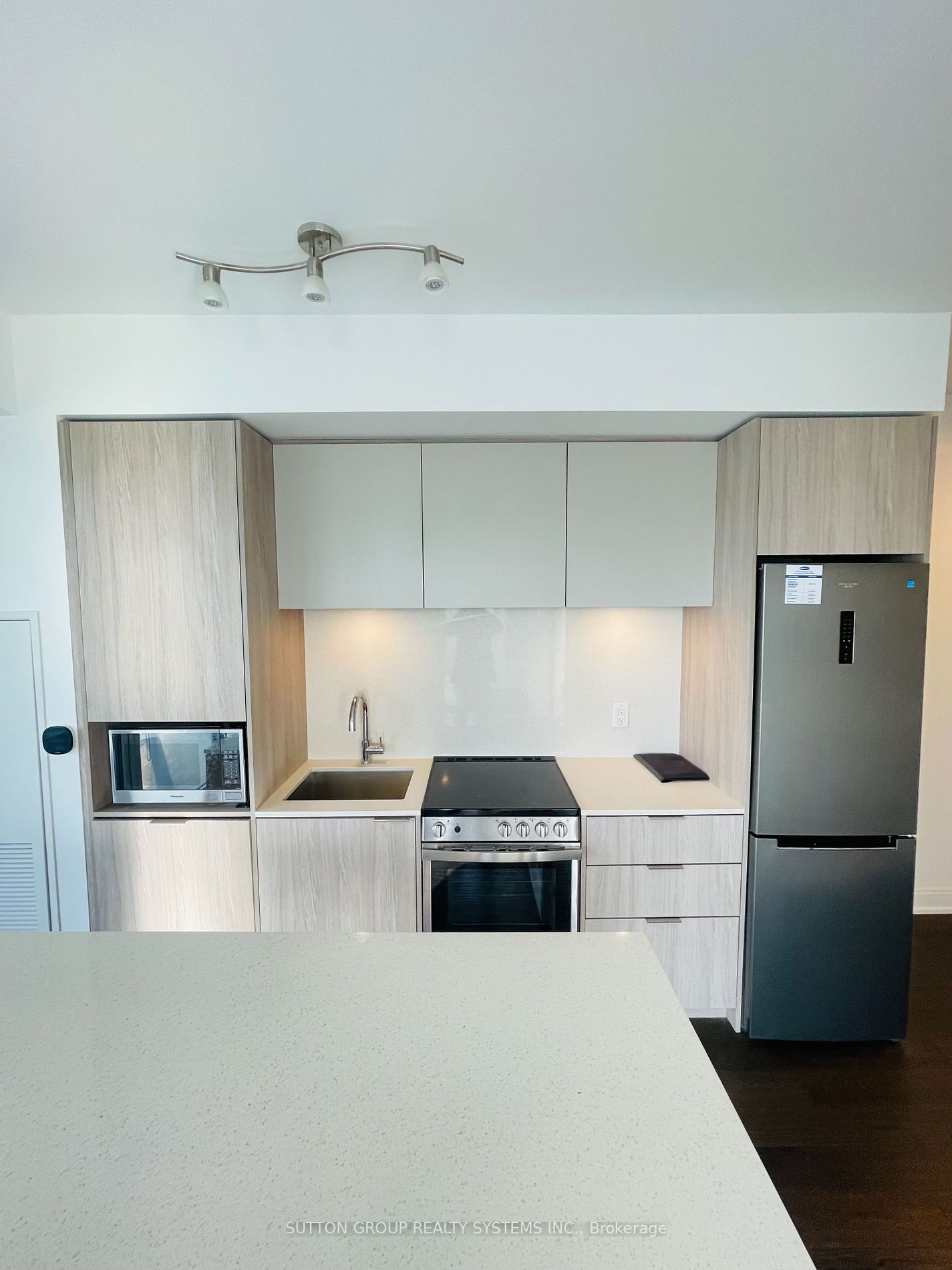 70 Annie Craig Dr 2 Property Photo 1