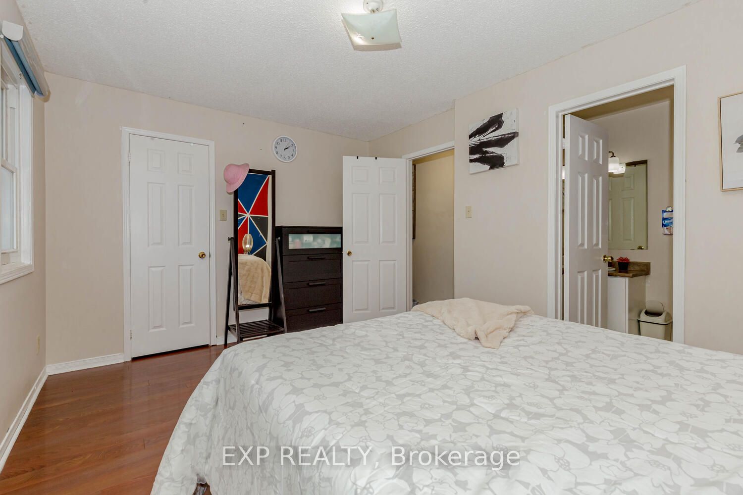 152 Timberlane Dr N Property Photo 12
