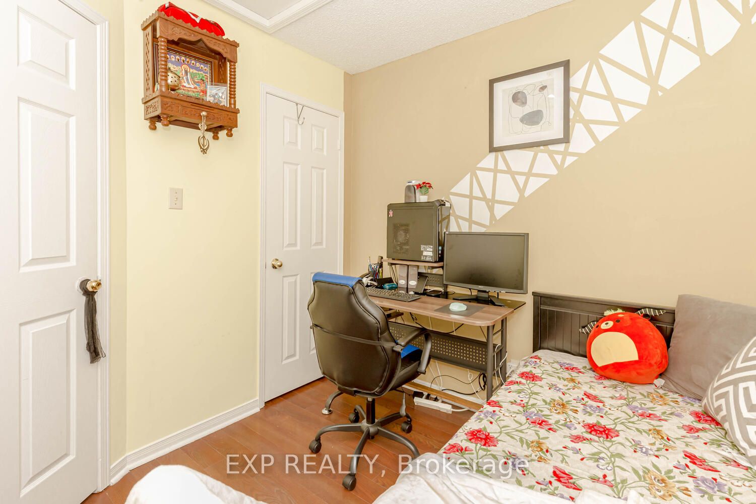 152 Timberlane Dr N Property Photo 14