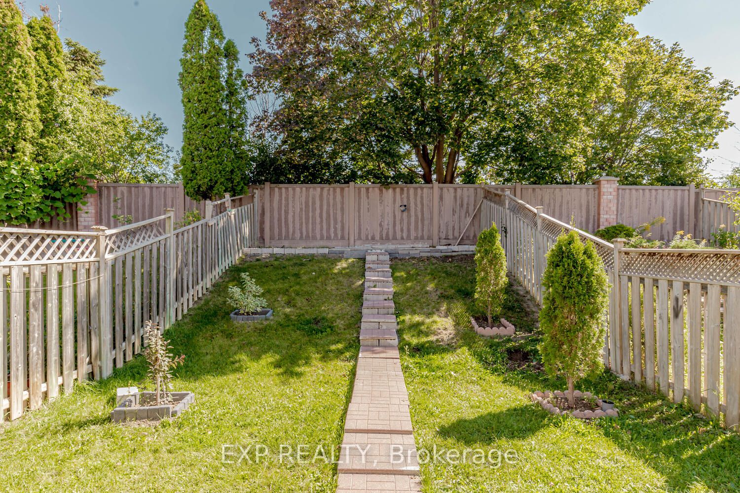 152 Timberlane Dr N Property Photo 20
