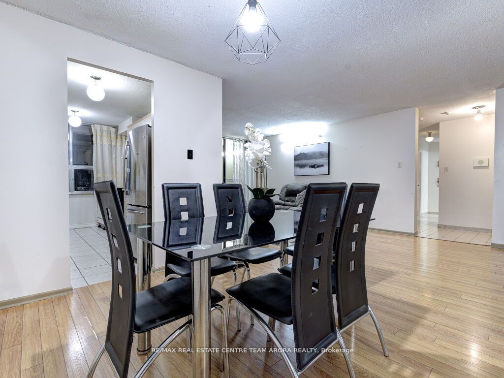 15 Kensington Rd 910 Property Photo 16