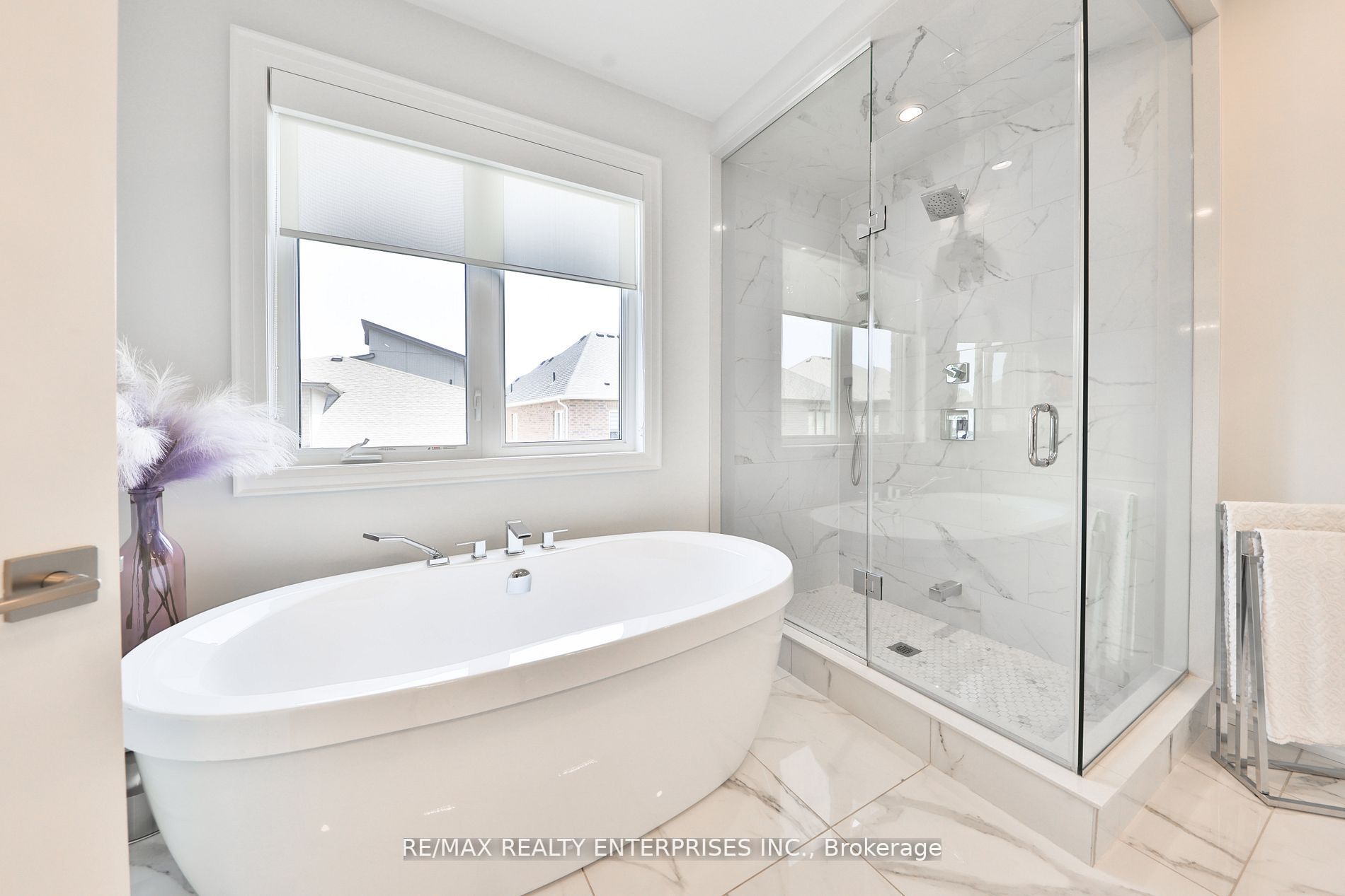 1491 Lakeport Cres Property Photo 30