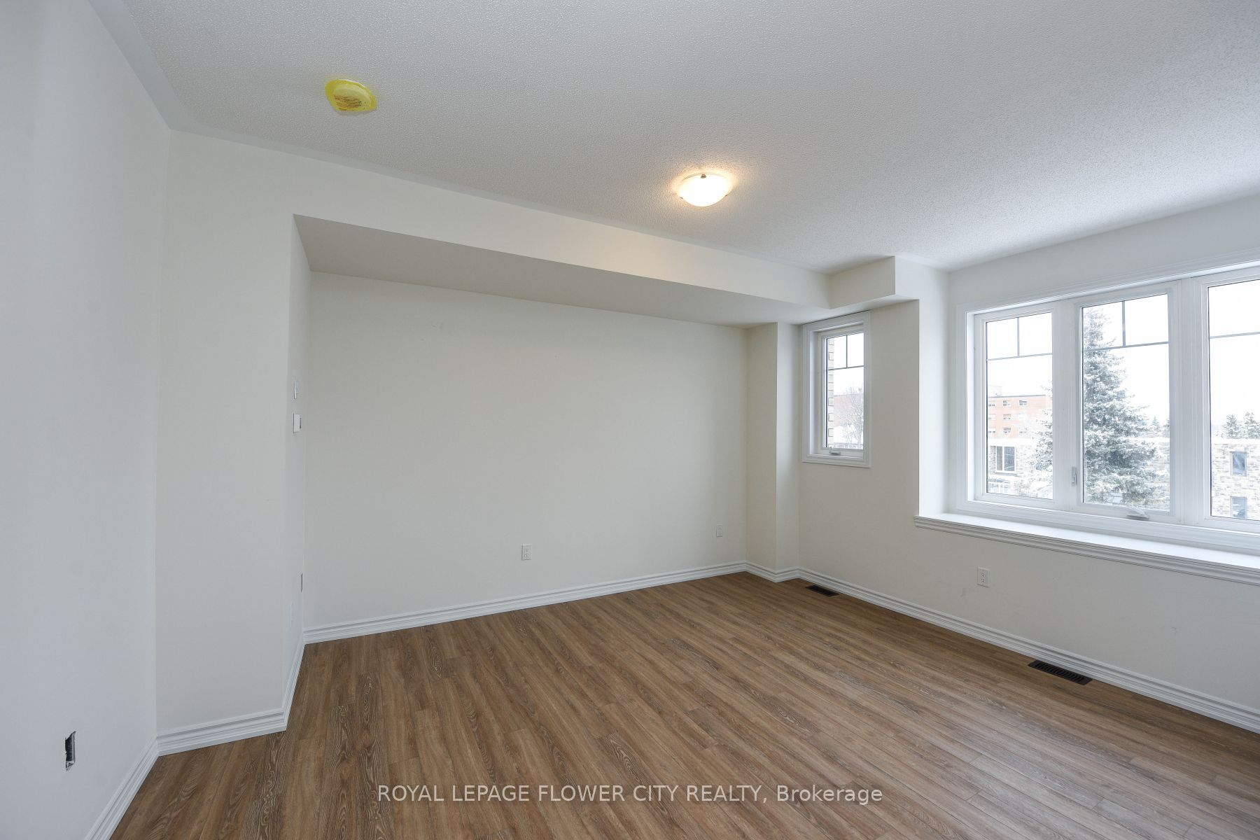 68 First St Property Photo 8