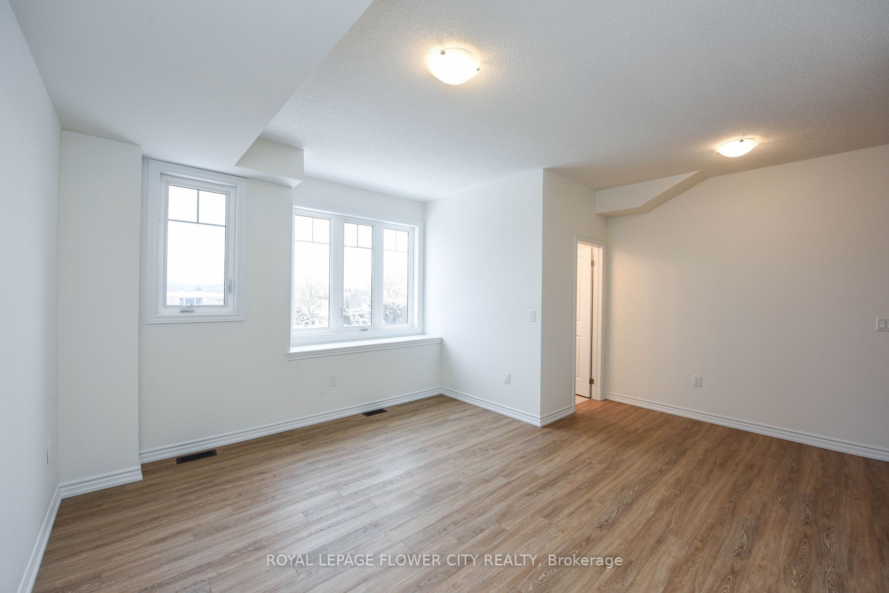68 First St Property Photo 10