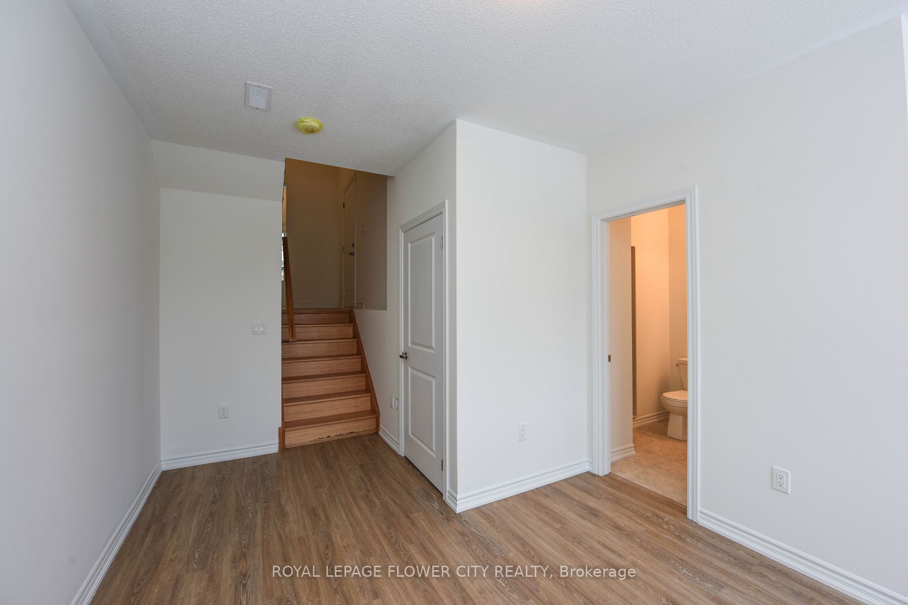 68 First St Property Photo 13