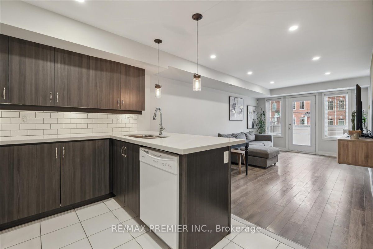 100 Parrotta Dr 64 Property Photo 19