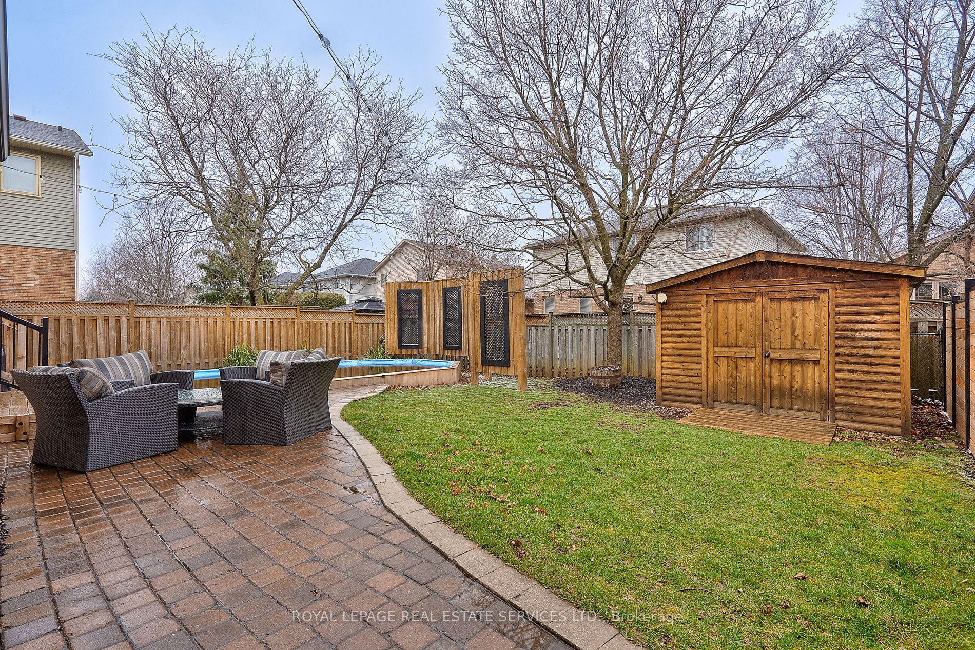 2215 Oakridge Cres Property Photo 40