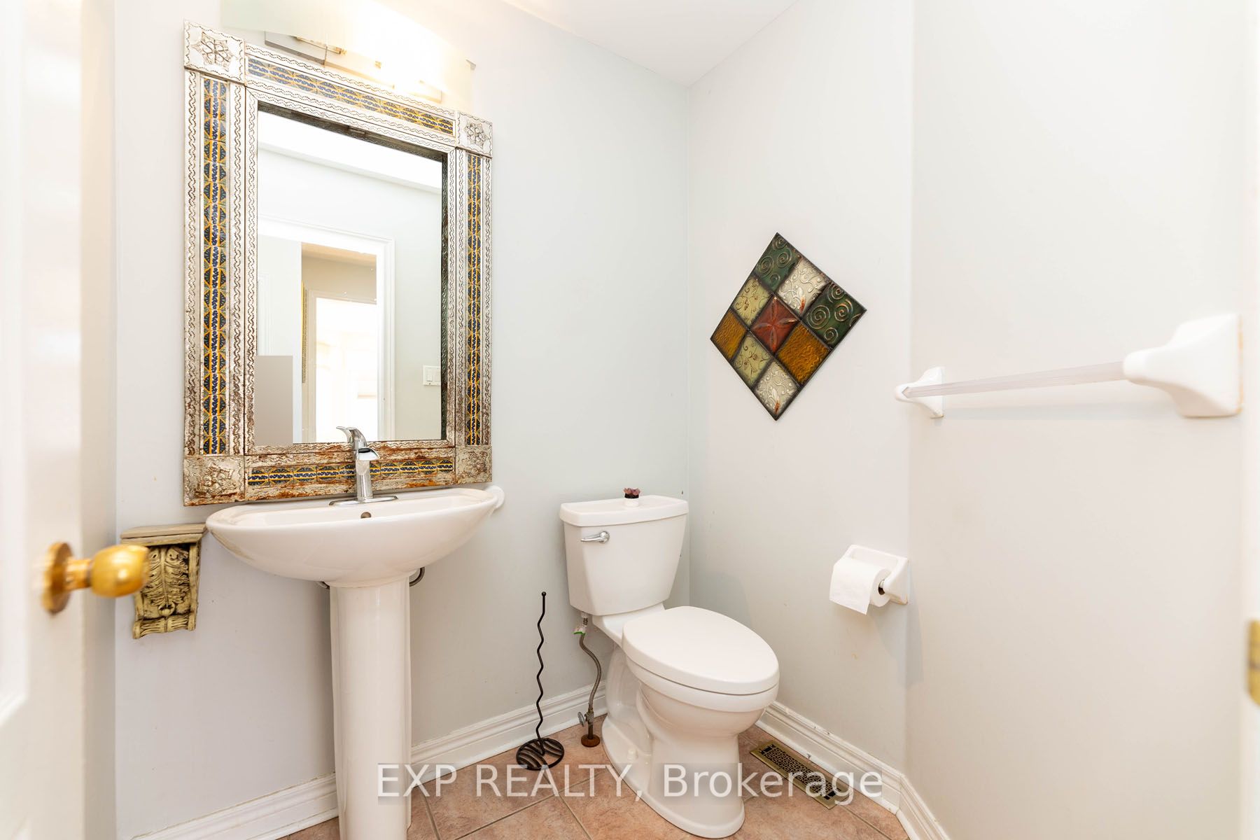 11 Cairnburg Dr Property Photo 8