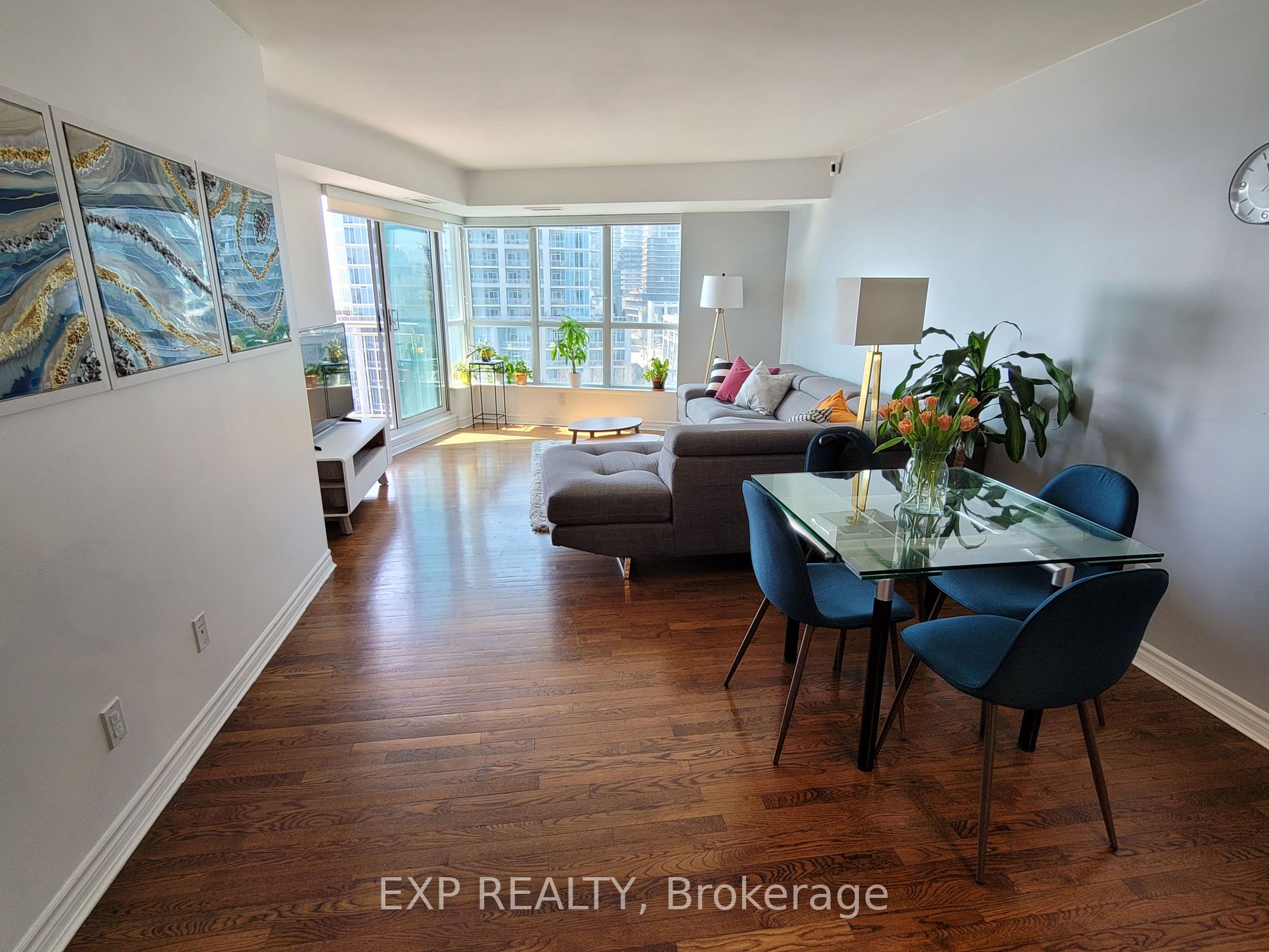 2111 Lake Shore Blvd W 10 Property Photo 8