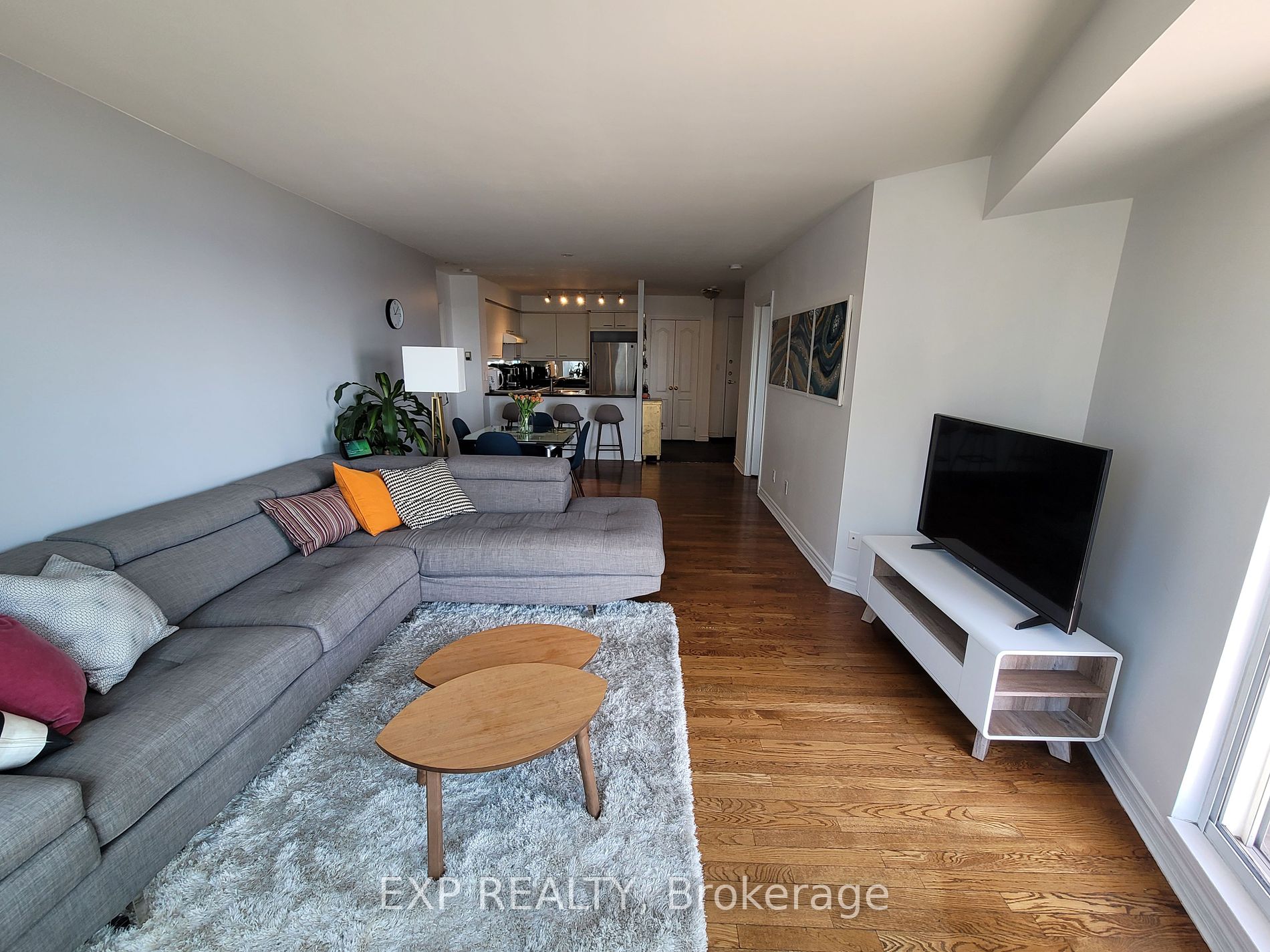 2111 Lake Shore Blvd W 10 Property Photo 9