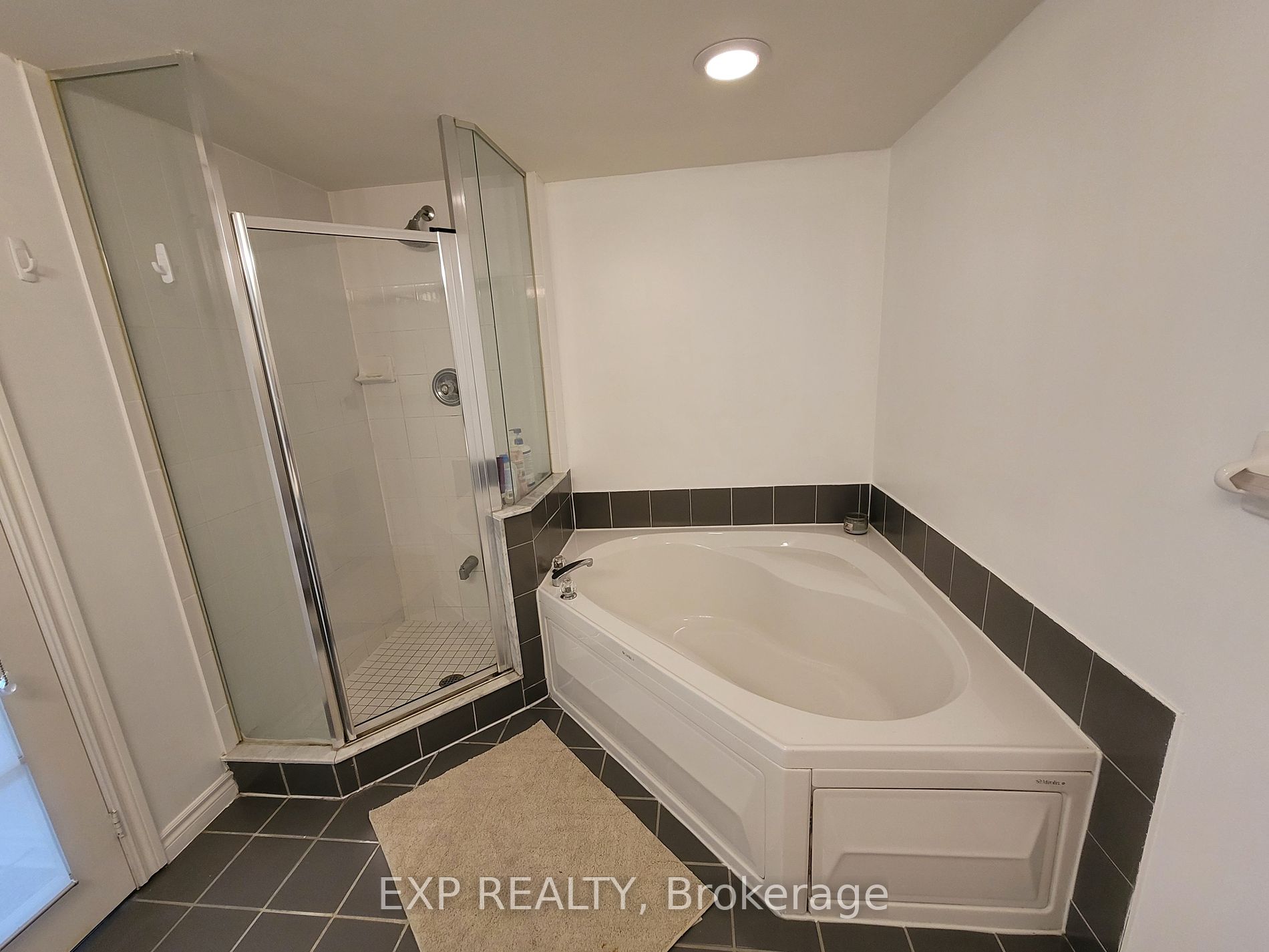 2111 Lake Shore Blvd W 10 Property Photo 15