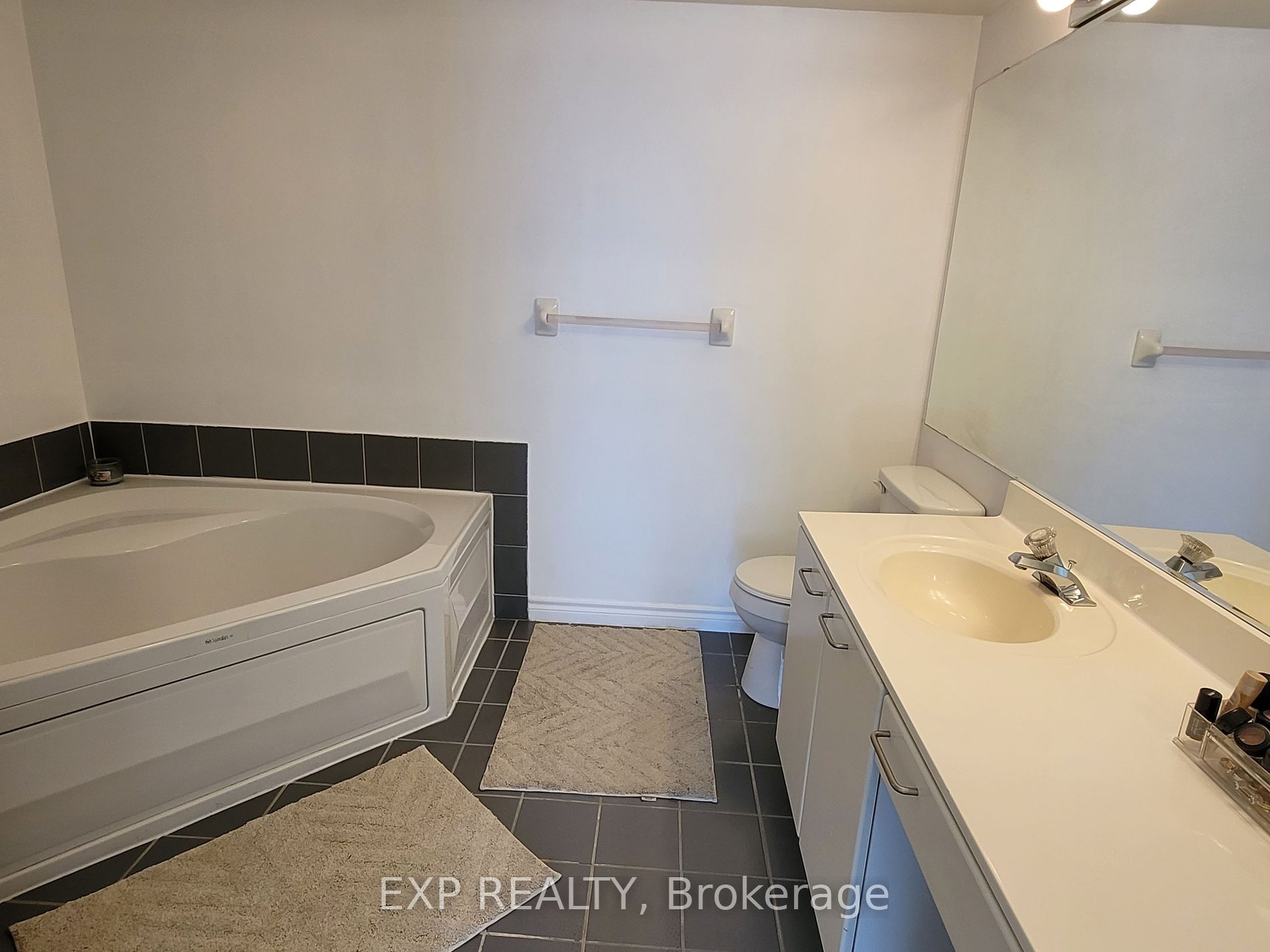 2111 Lake Shore Blvd W 10 Property Photo 16