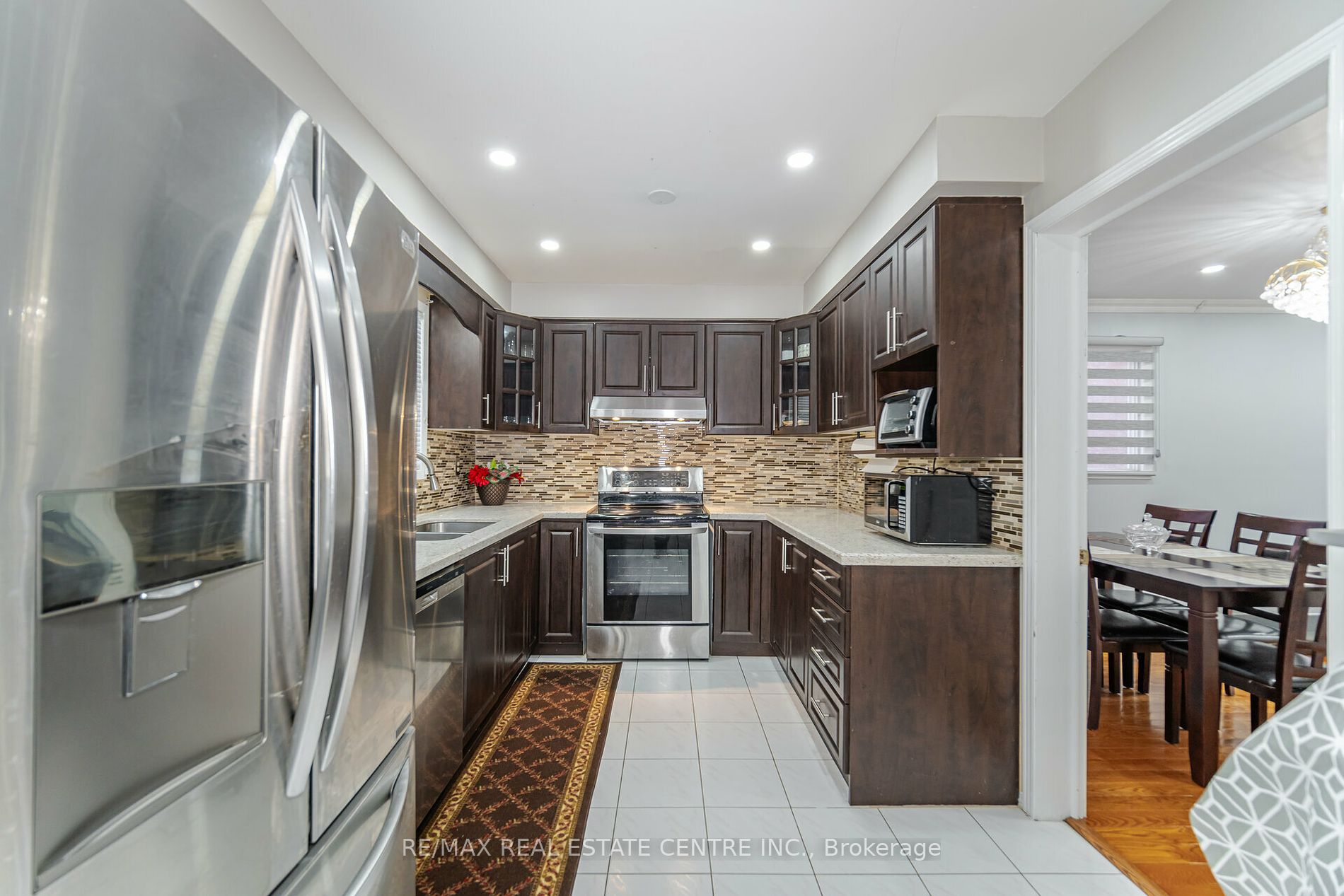 15 Stillwater Cres Property Photo 9