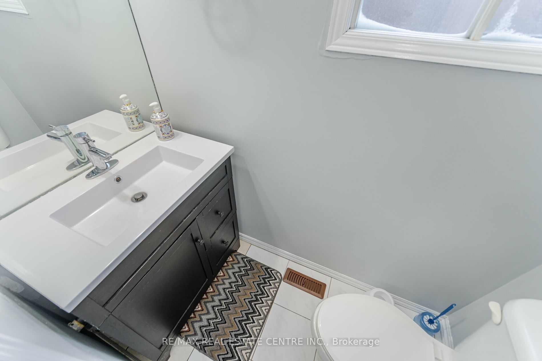 15 Stillwater Cres Property Photo 14